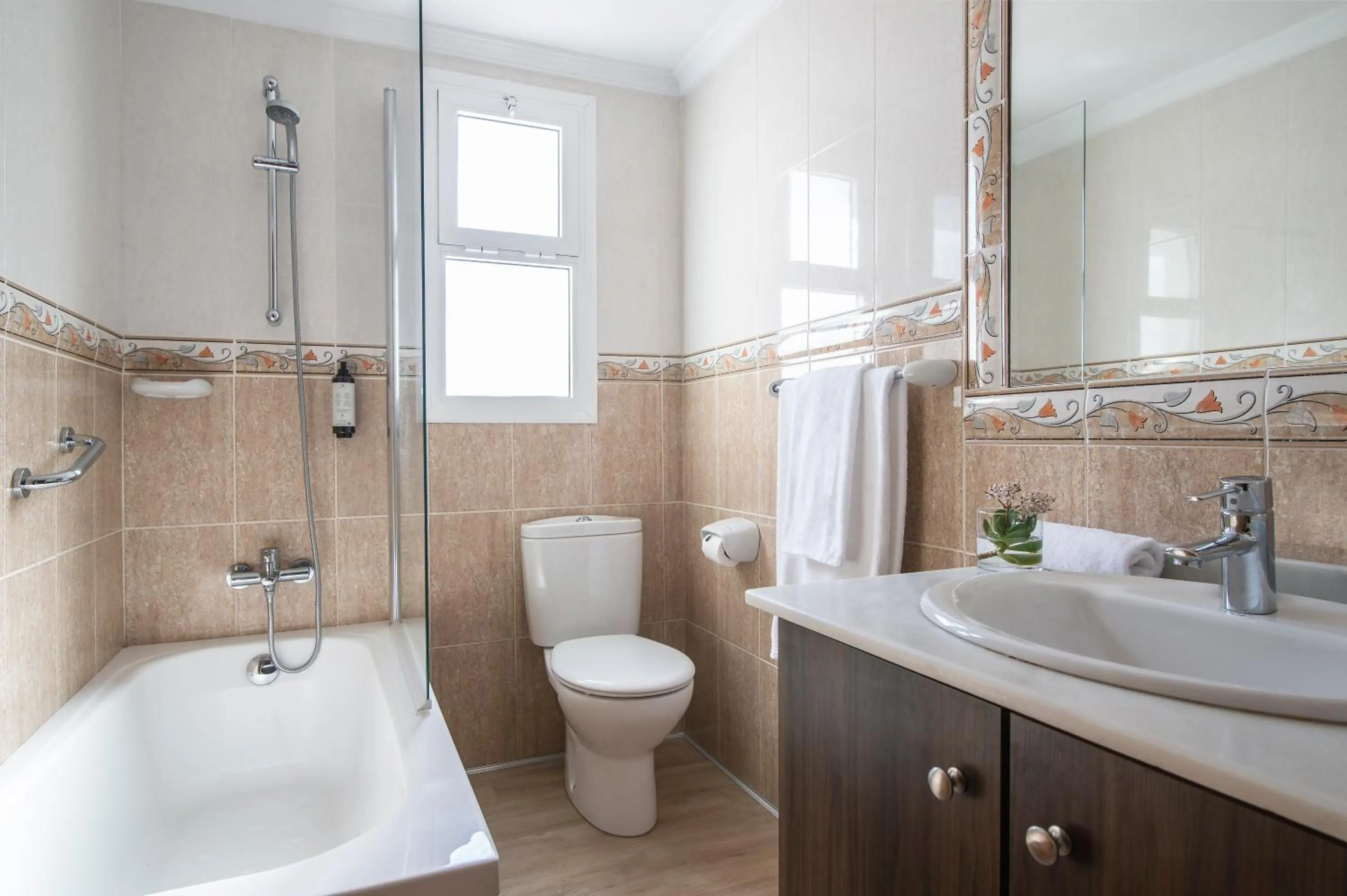 Bathroom in Macdonald Leila Playa Resort