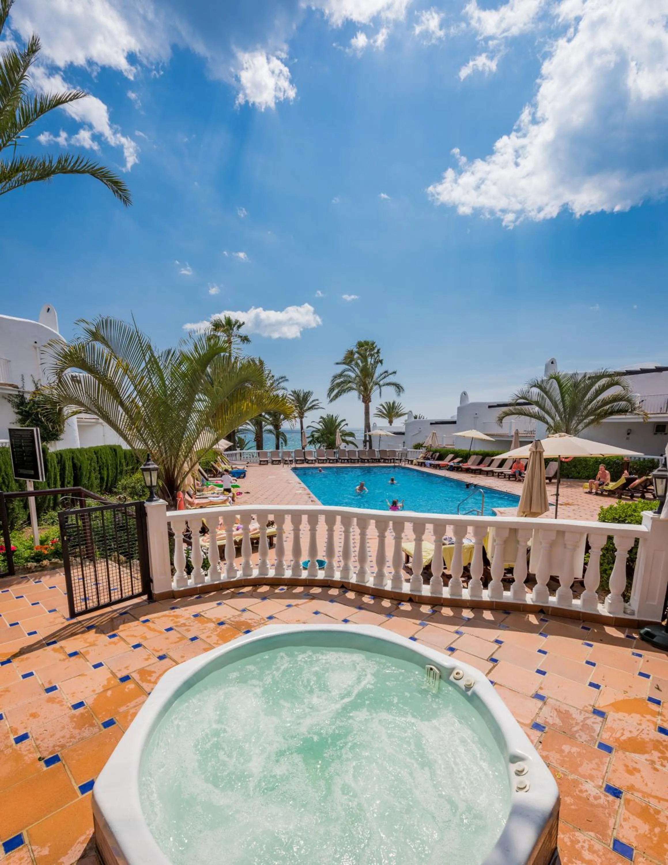 Swimming pool in Macdonald Leila Playa Resort