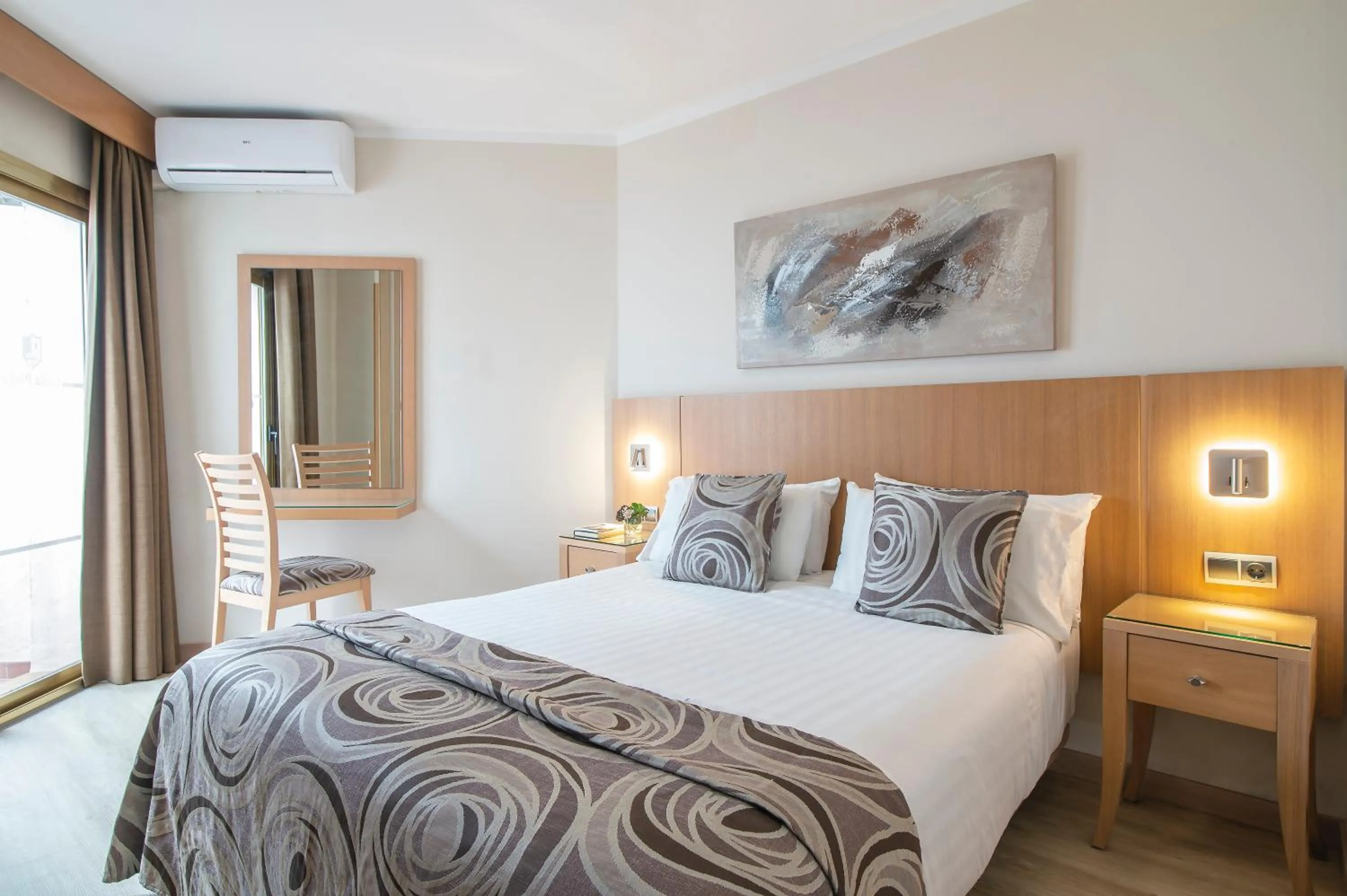 Bedroom, Bed in Macdonald Leila Playa Resort