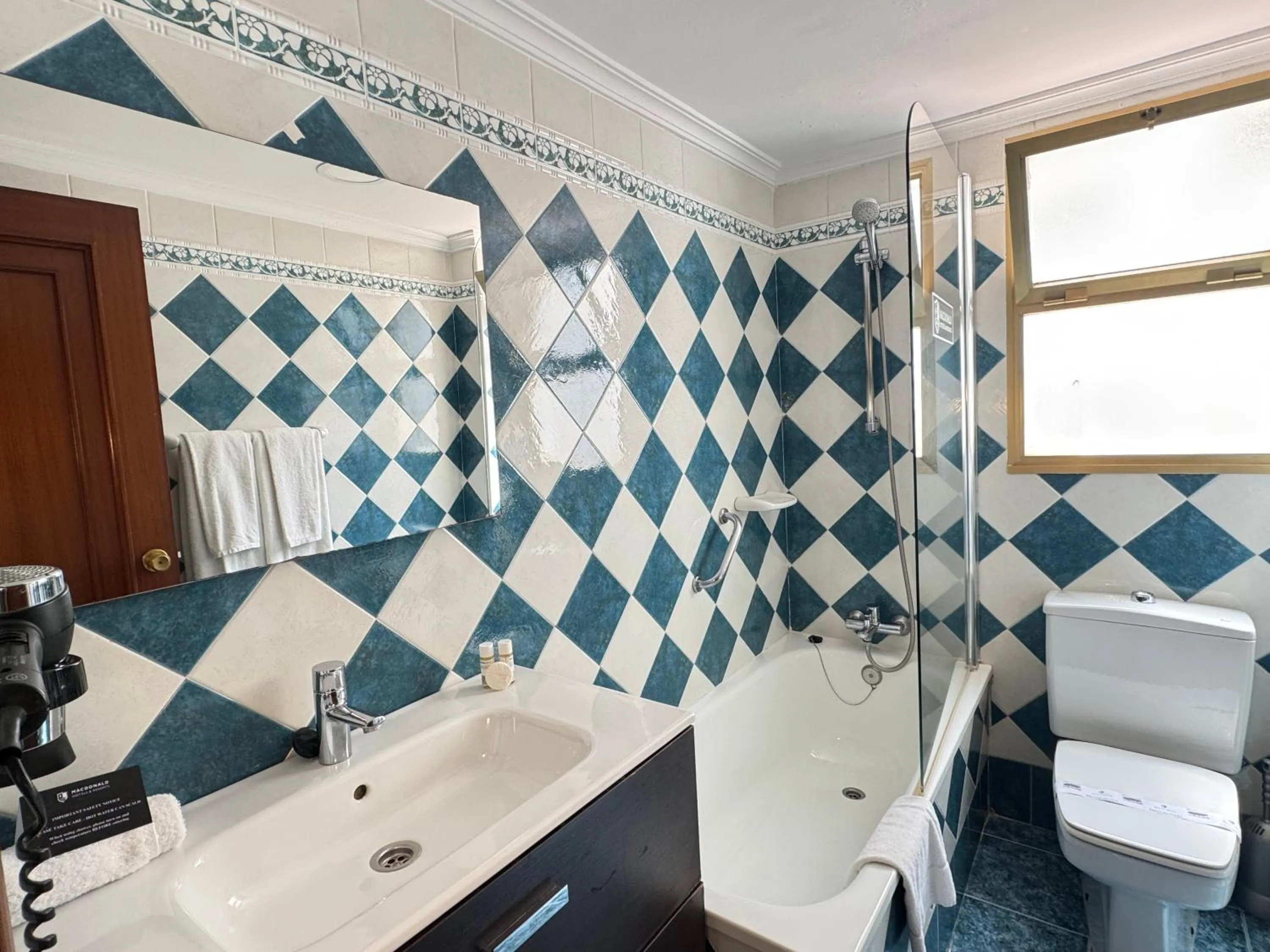 Bathroom in Macdonald Leila Playa Resort