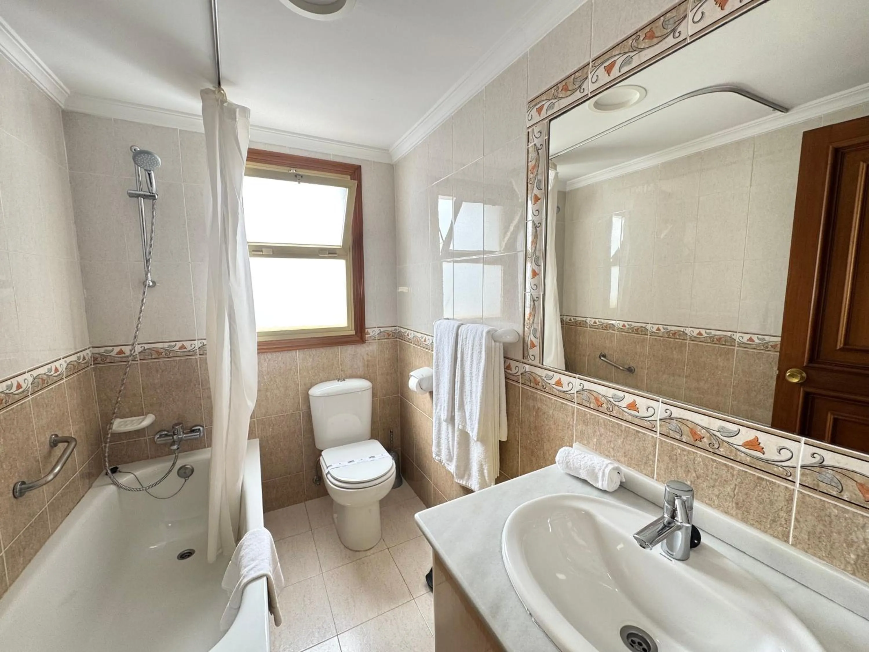 Bathroom in Macdonald Leila Playa Resort