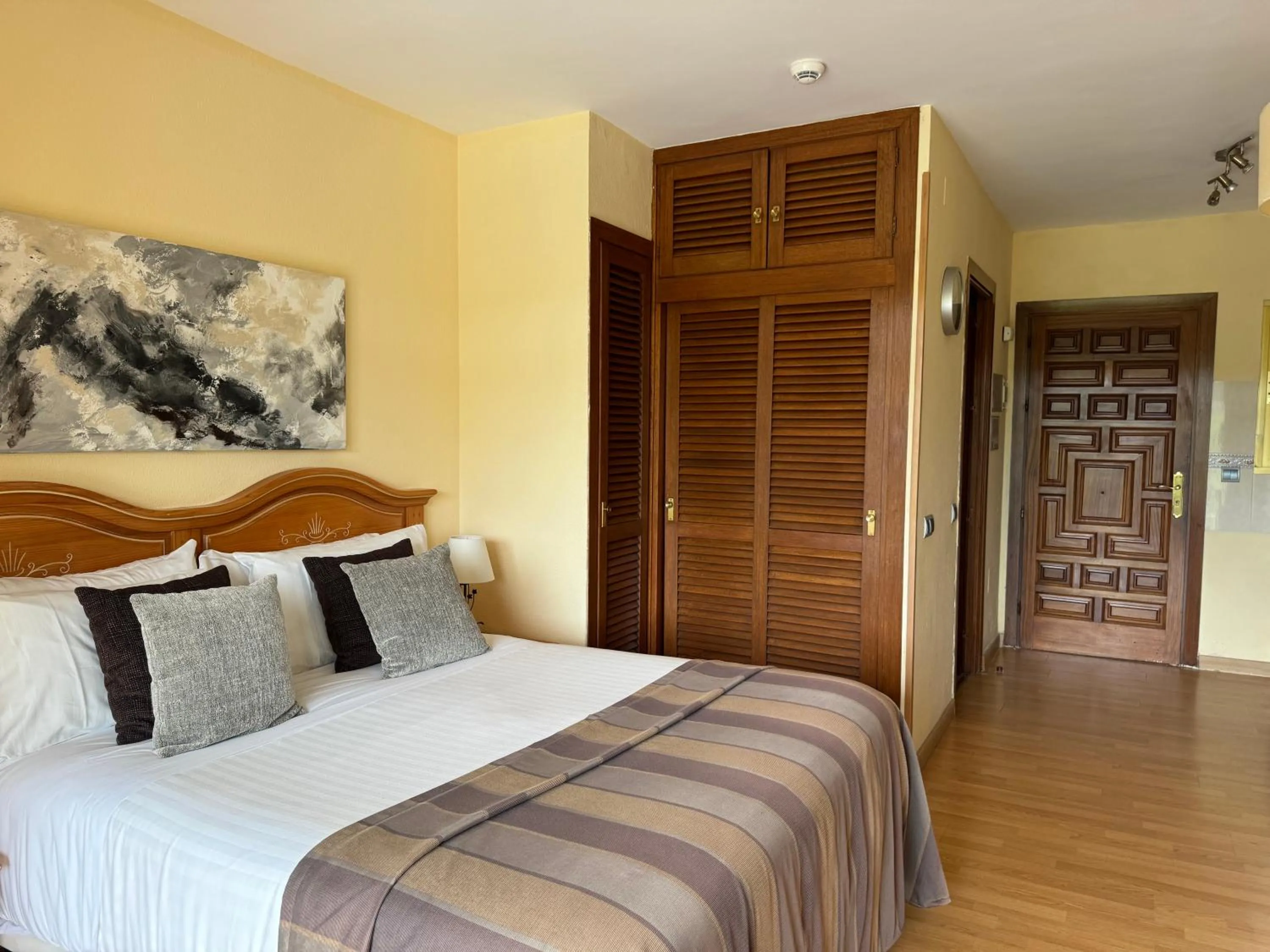 Bedroom, Bed in Macdonald Leila Playa Resort