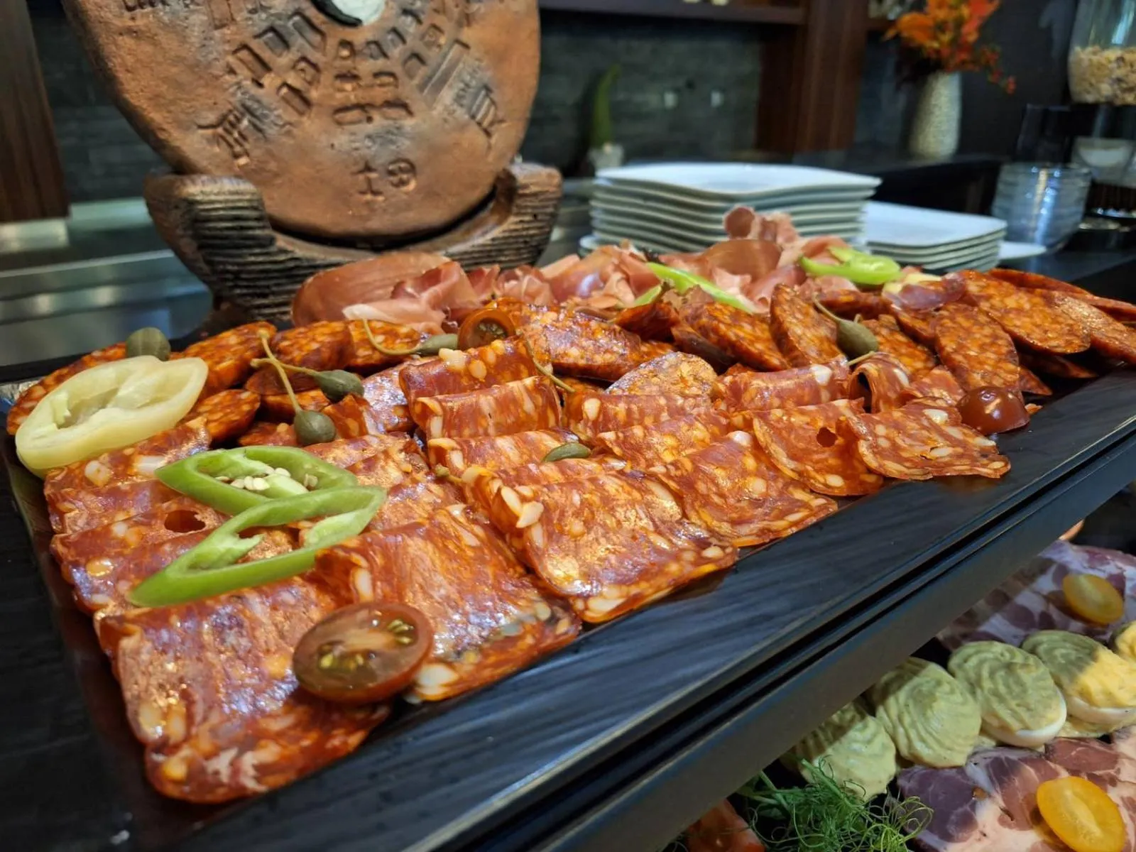 Food and drinks in Duna Garden Hotel