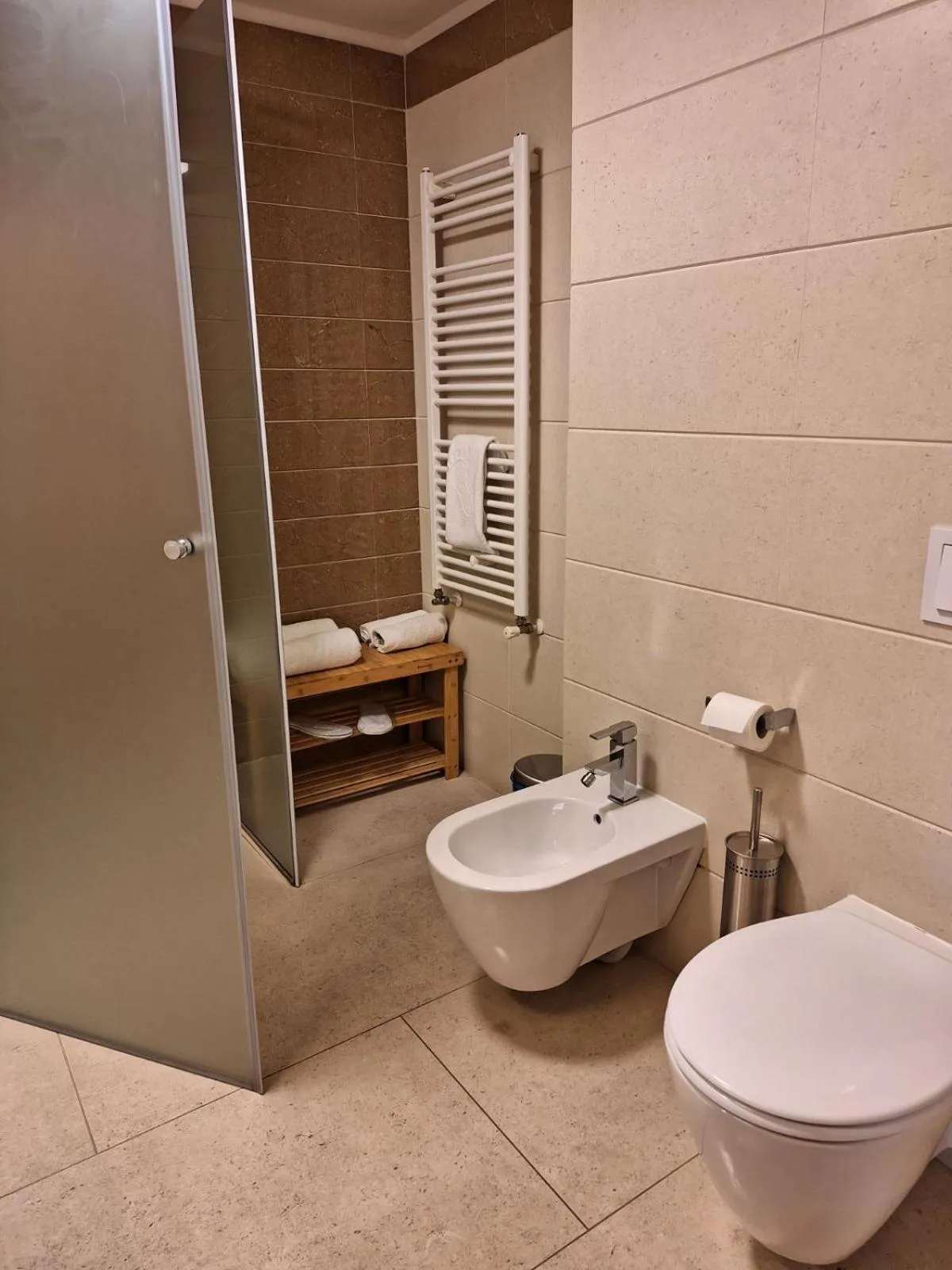 Bathroom in Duna Garden Hotel