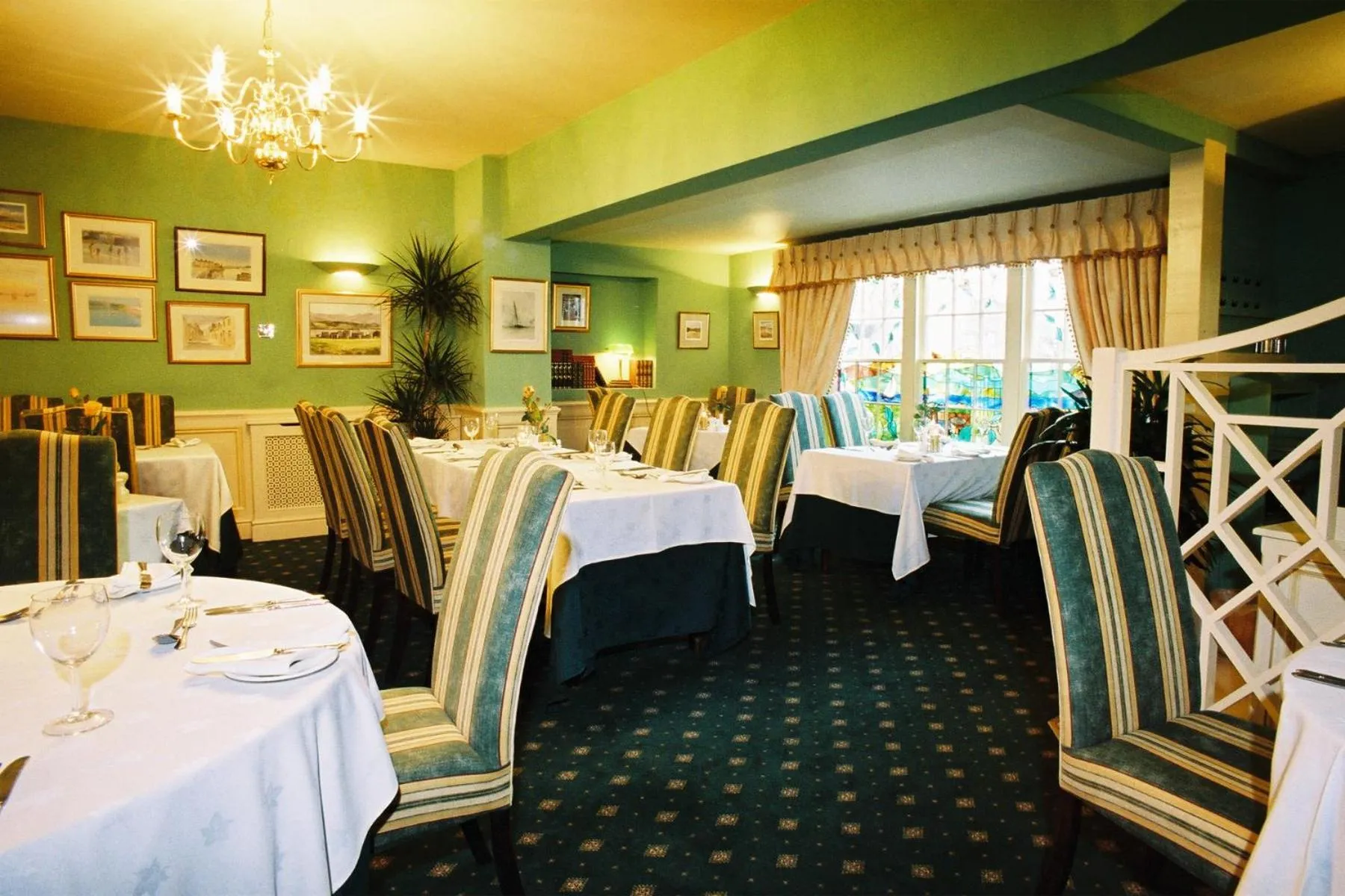 Restaurant/places to eat in Bishopsgate House Hotel