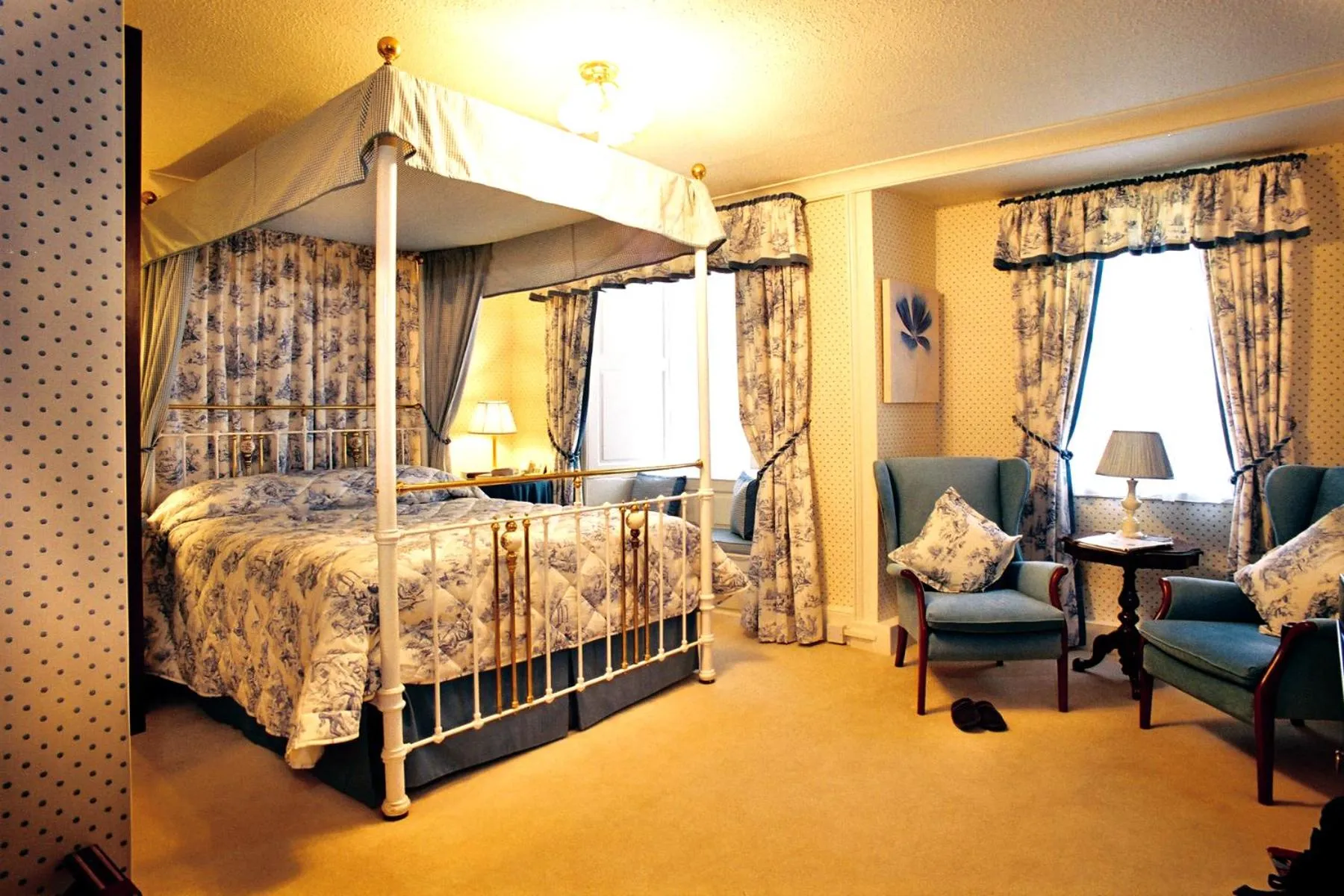 Day, Bed in Bishopsgate House Hotel