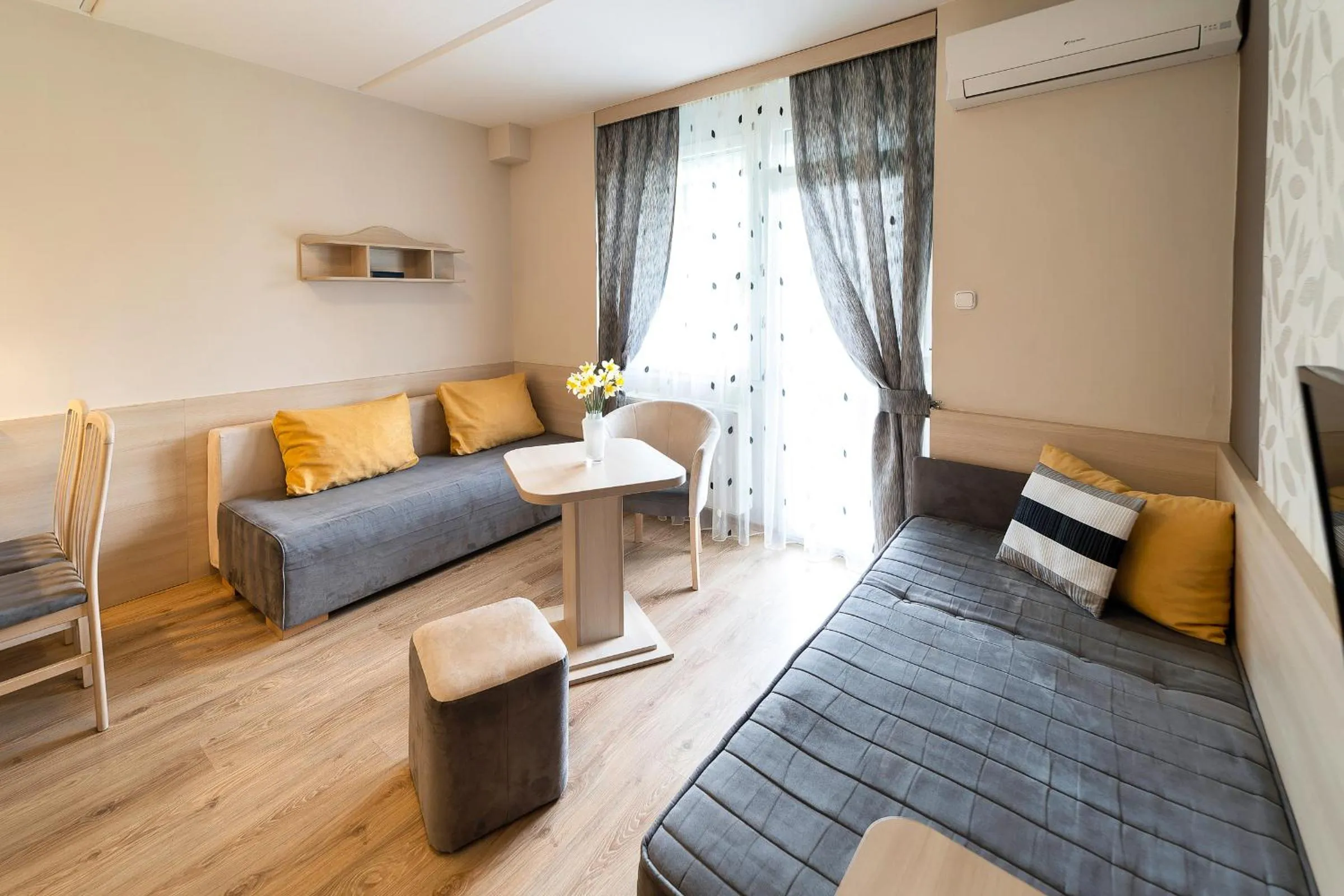 Bed in Napfény Hotel