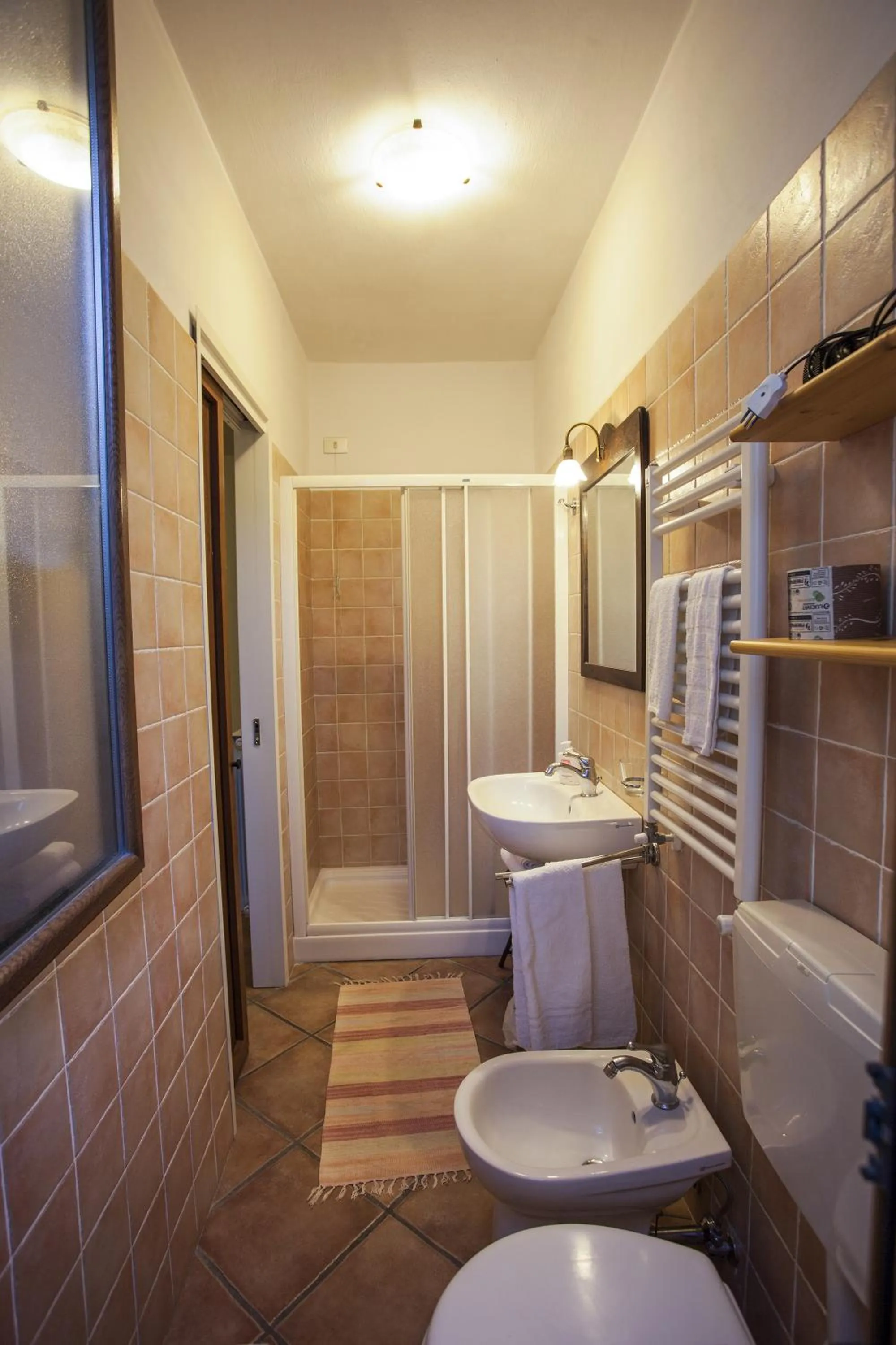 Bathroom in Affittacamere Mariella