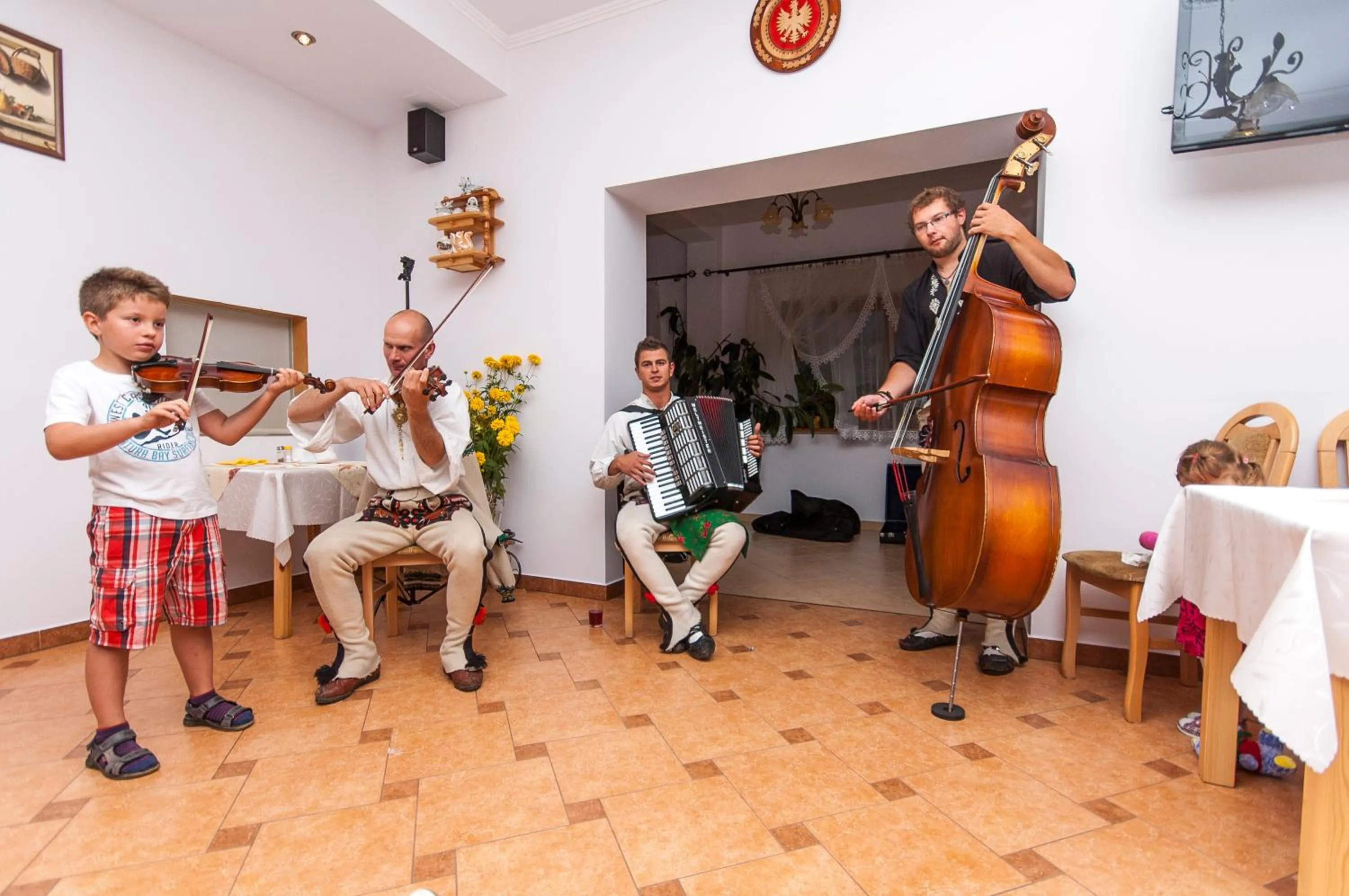 Entertainment in Willa Halinka