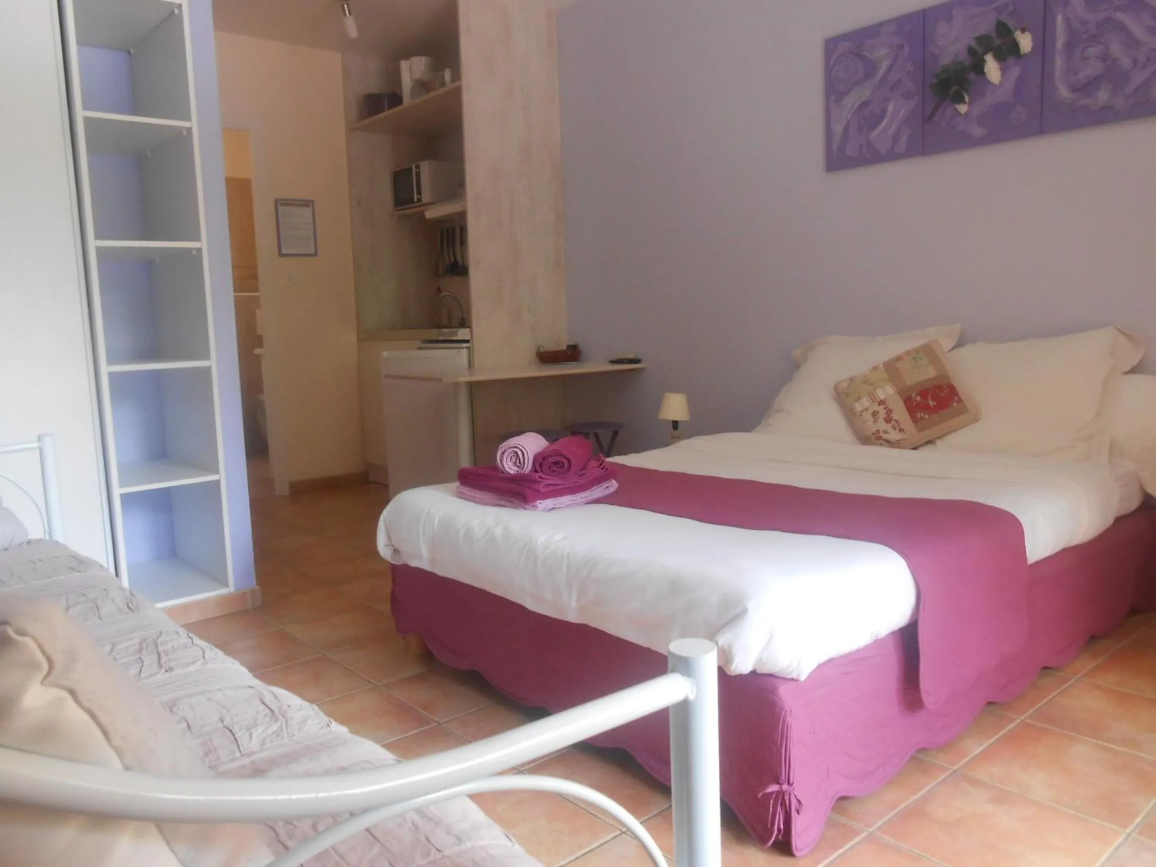 Bedroom, Bed in Le Jardin des Gorges