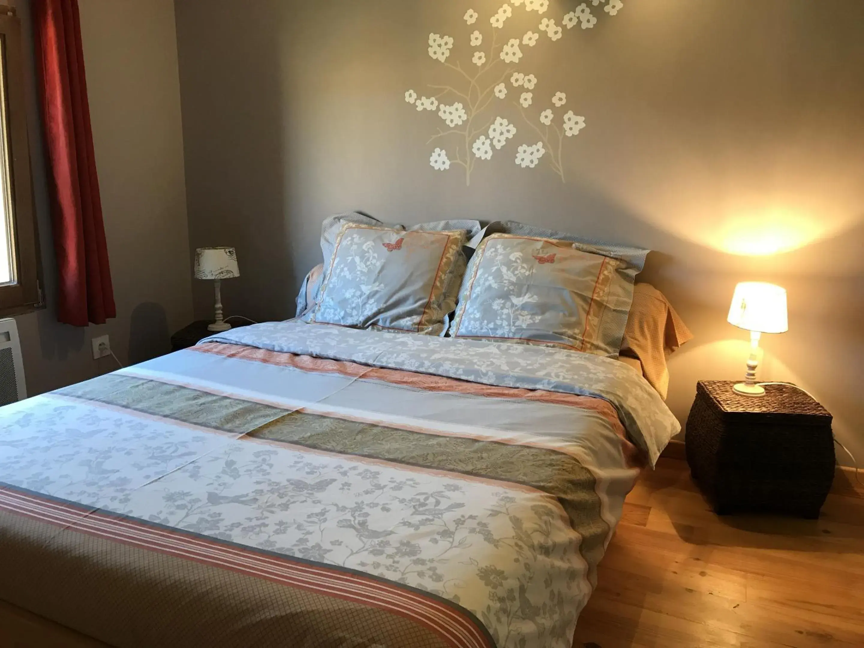 Three-Bedroom Cottage in Le Jardin des Gorges Three-Bedroom Cottage in Le Jardin des Gorges