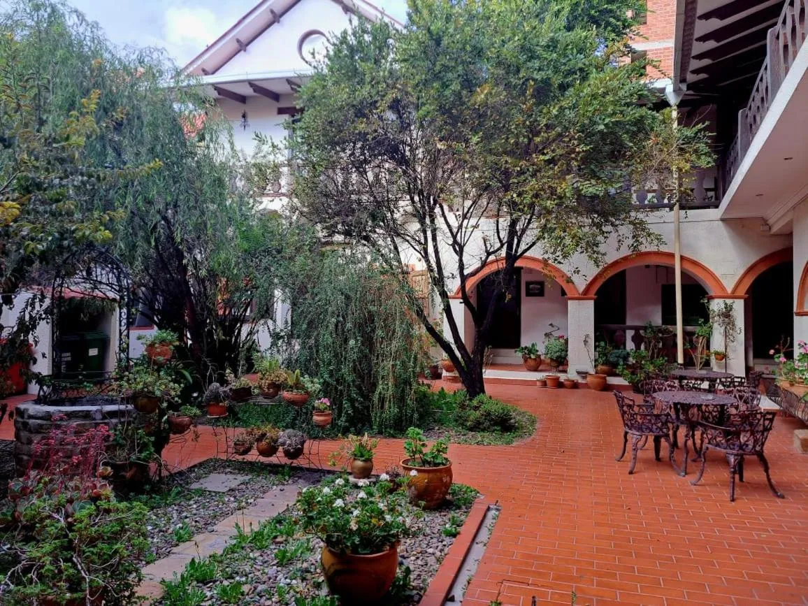 Patio in Hotel Santa Mónica