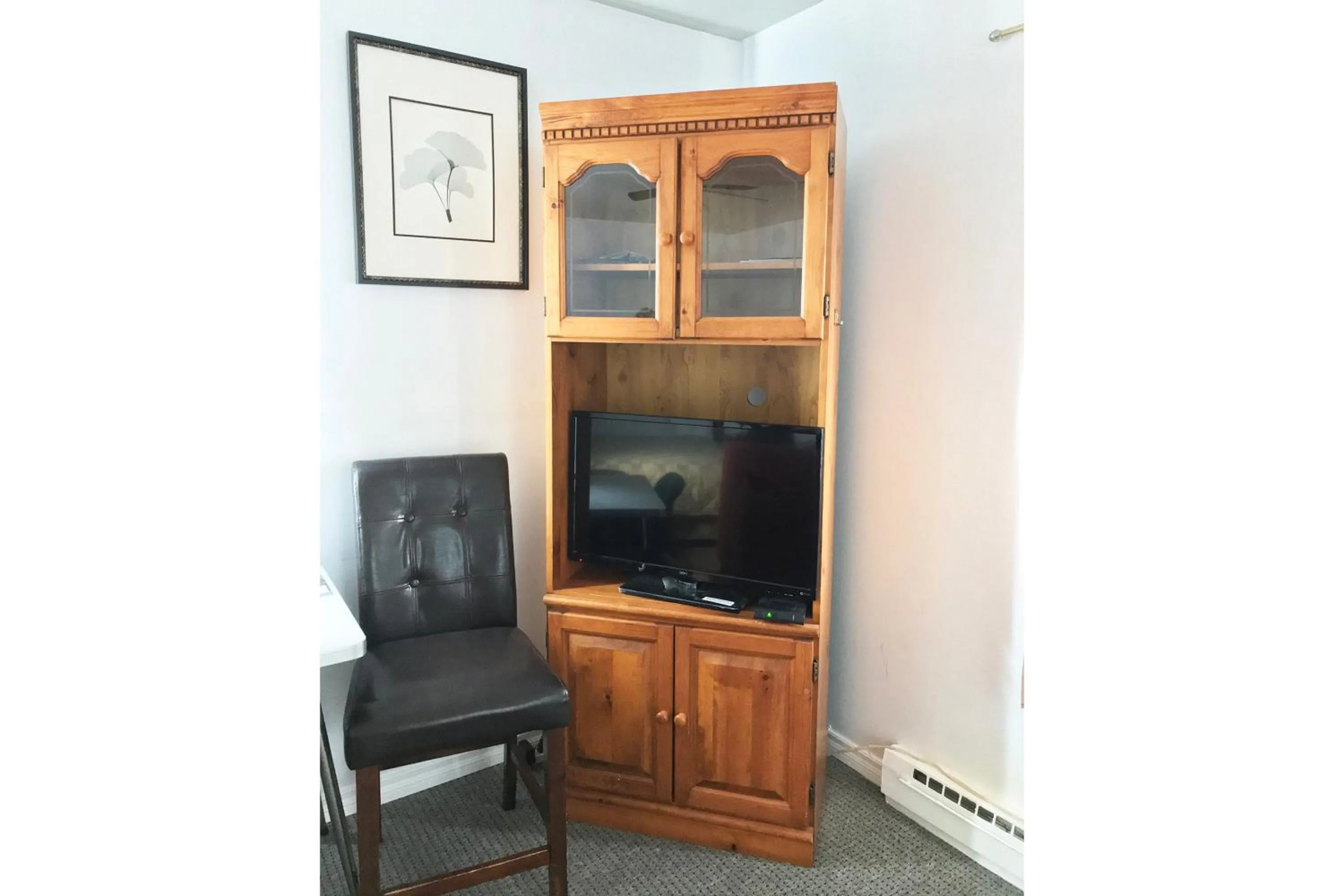 TV and multimedia in Bayside Motel Trenton