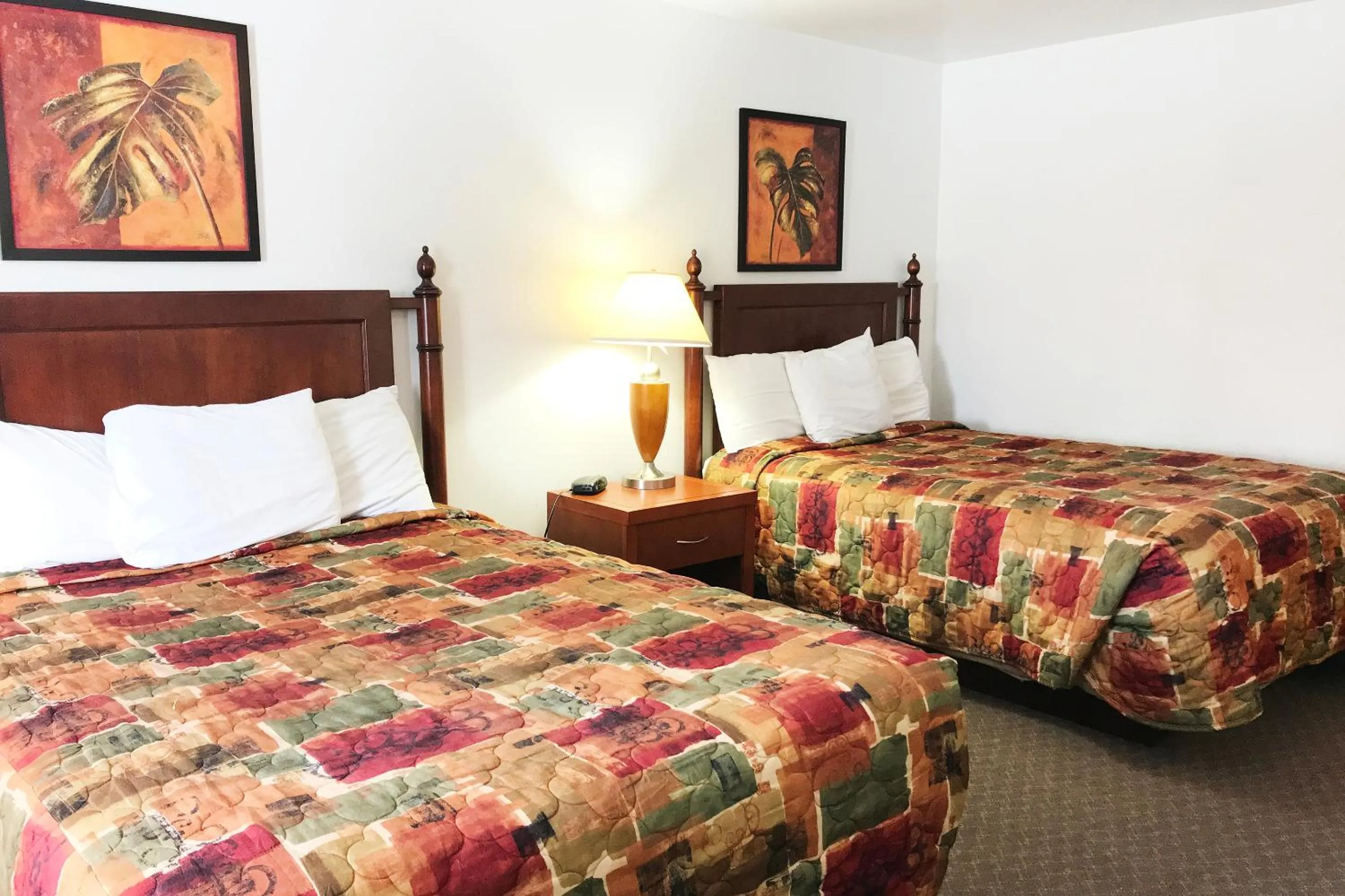 Bedroom, Bed in Bayside Motel Trenton