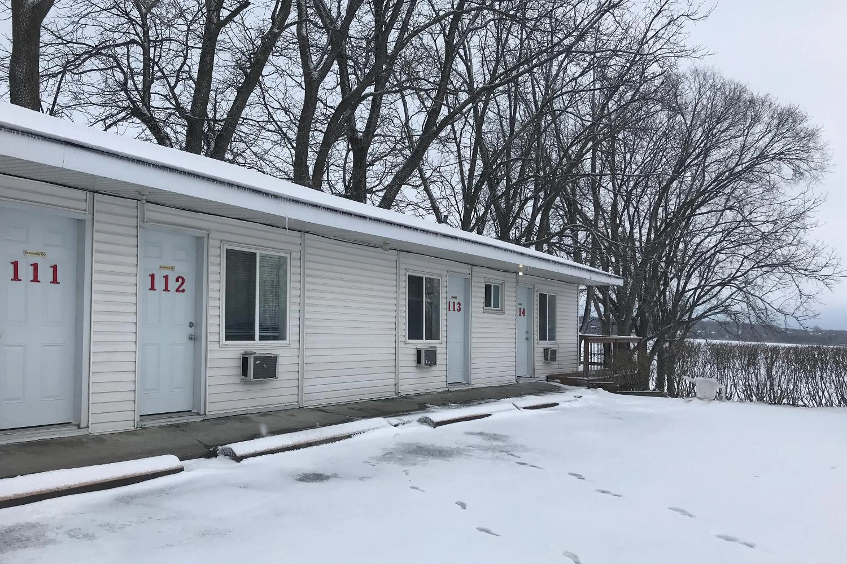 Facade/entrance in Bayside Motel Trenton