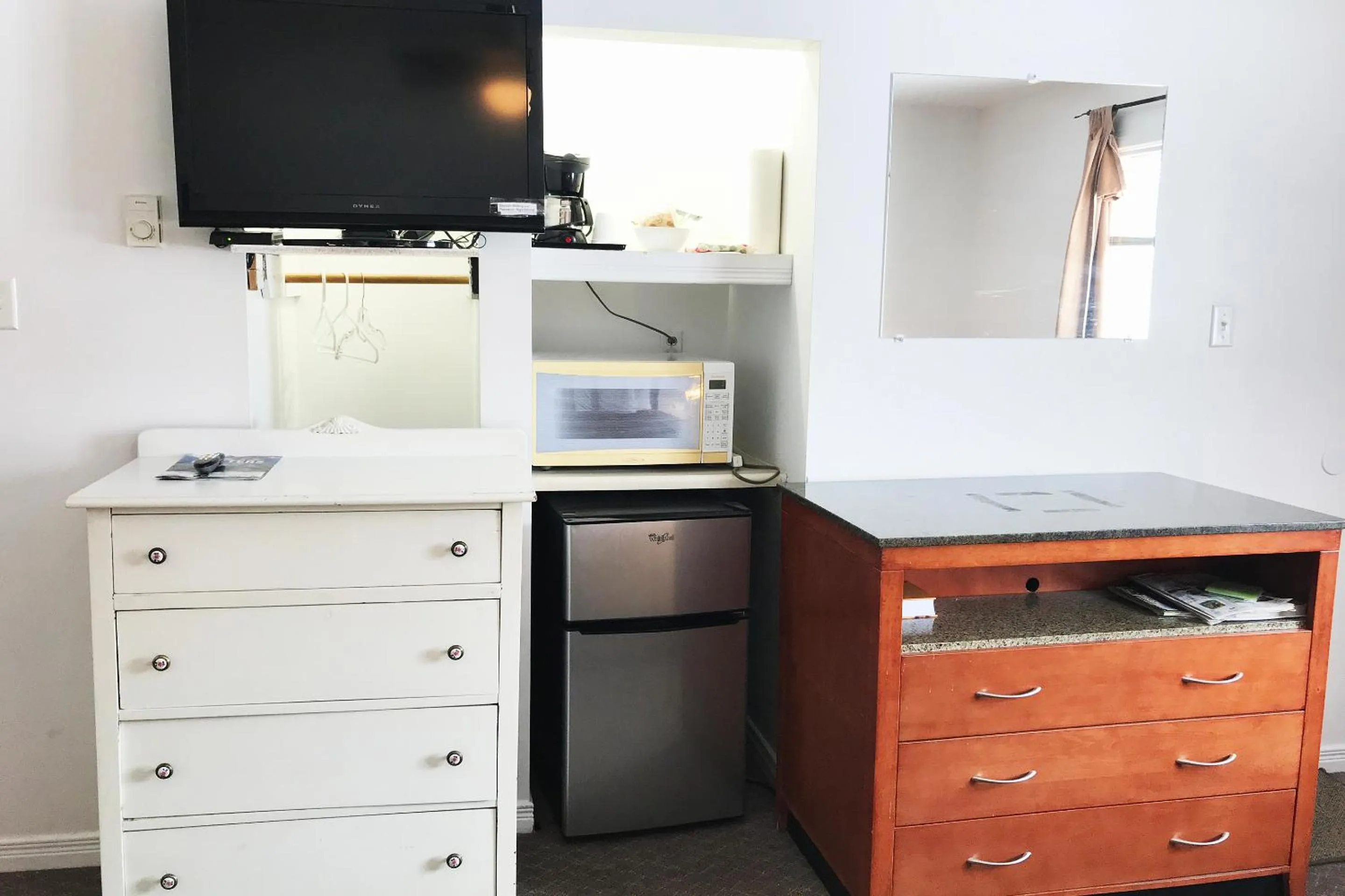 TV and multimedia in Bayside Motel Trenton