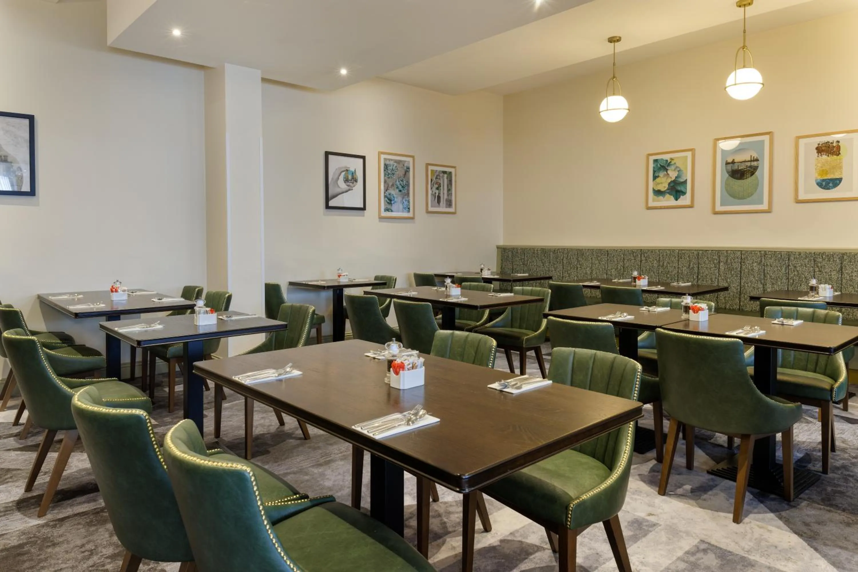 Restaurant/places to eat in DoubleTree by Hilton London Chelsea
