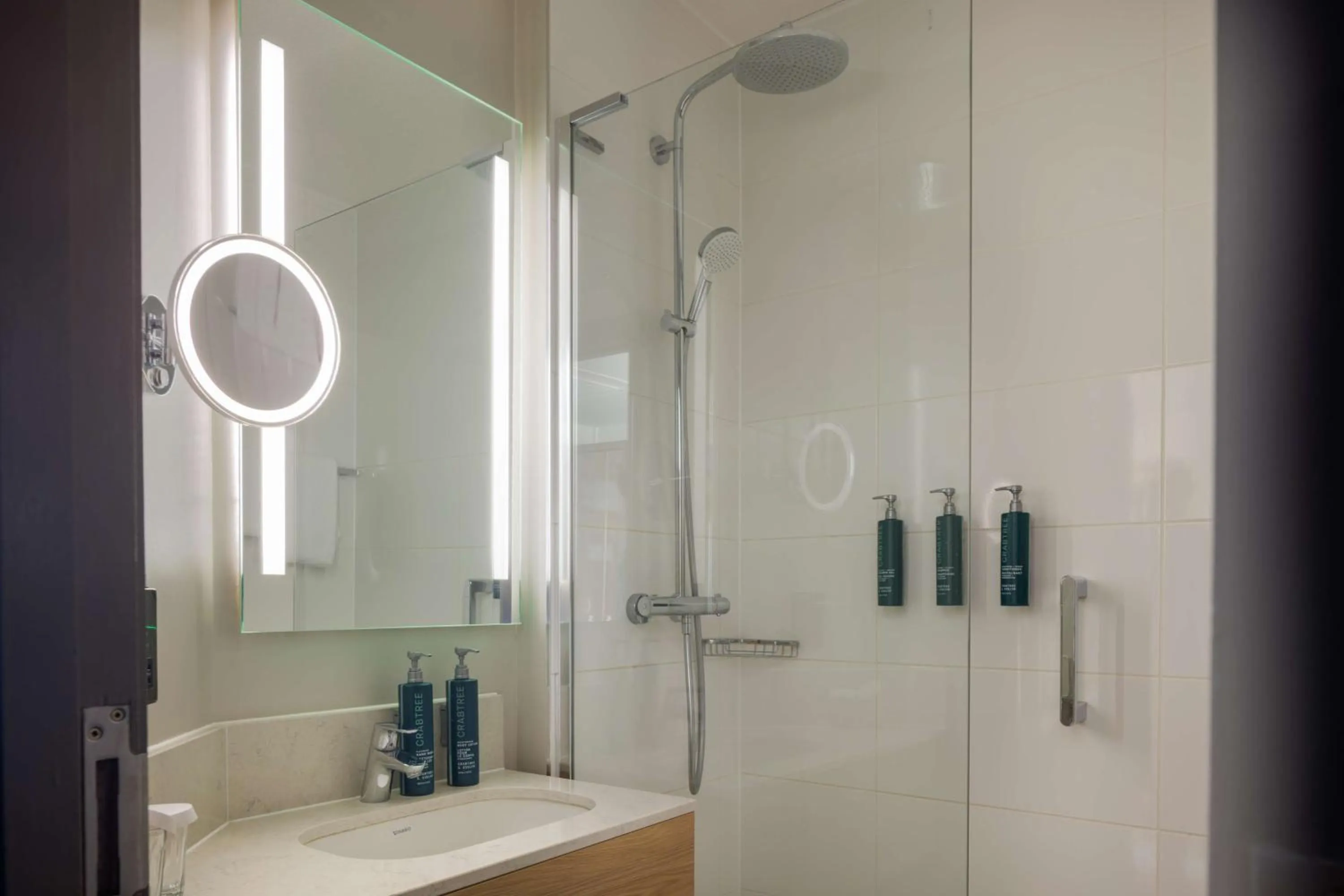 Bathroom in DoubleTree by Hilton London Chelsea