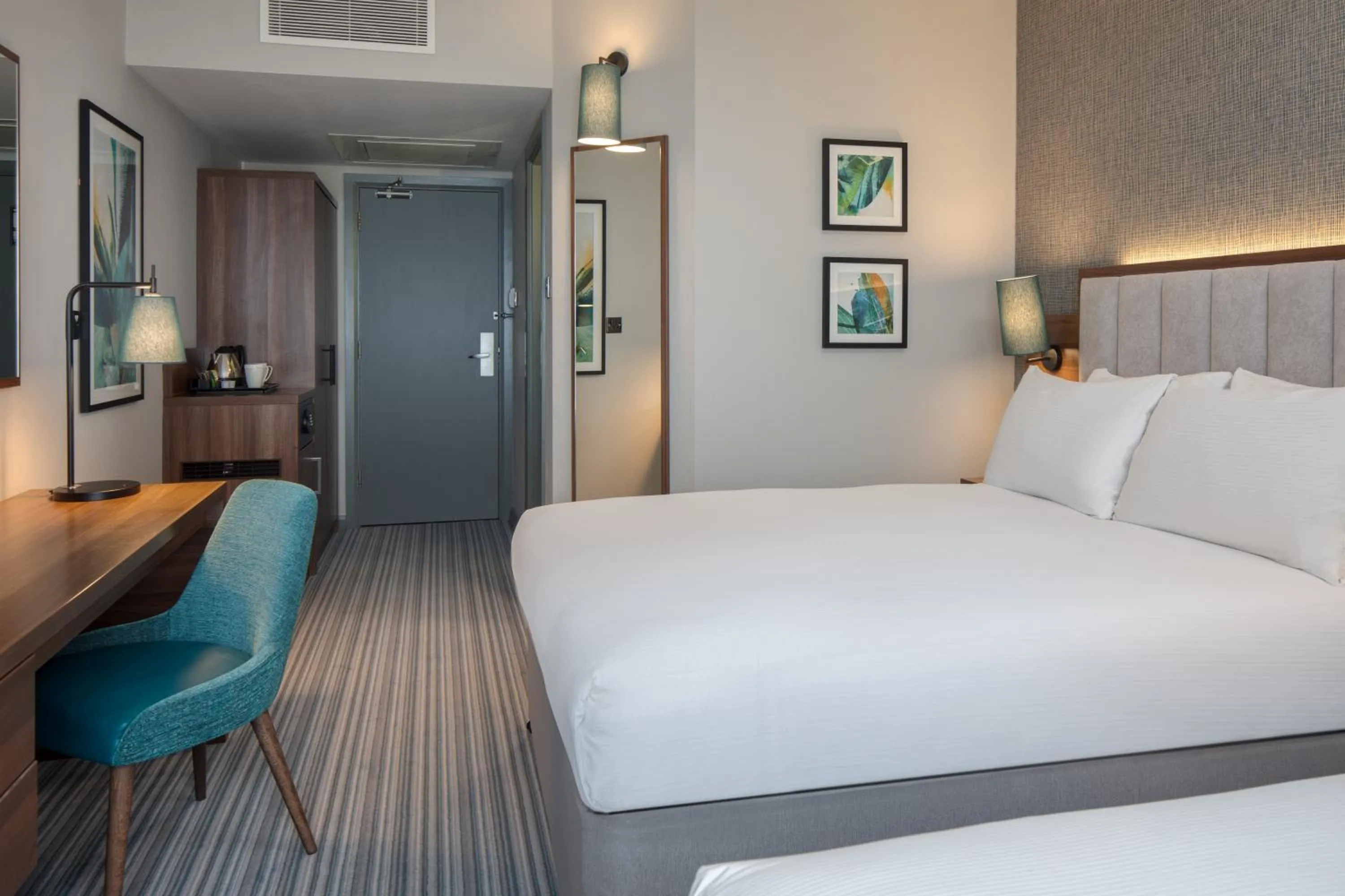 Bedroom, Bed in DoubleTree by Hilton London Chelsea