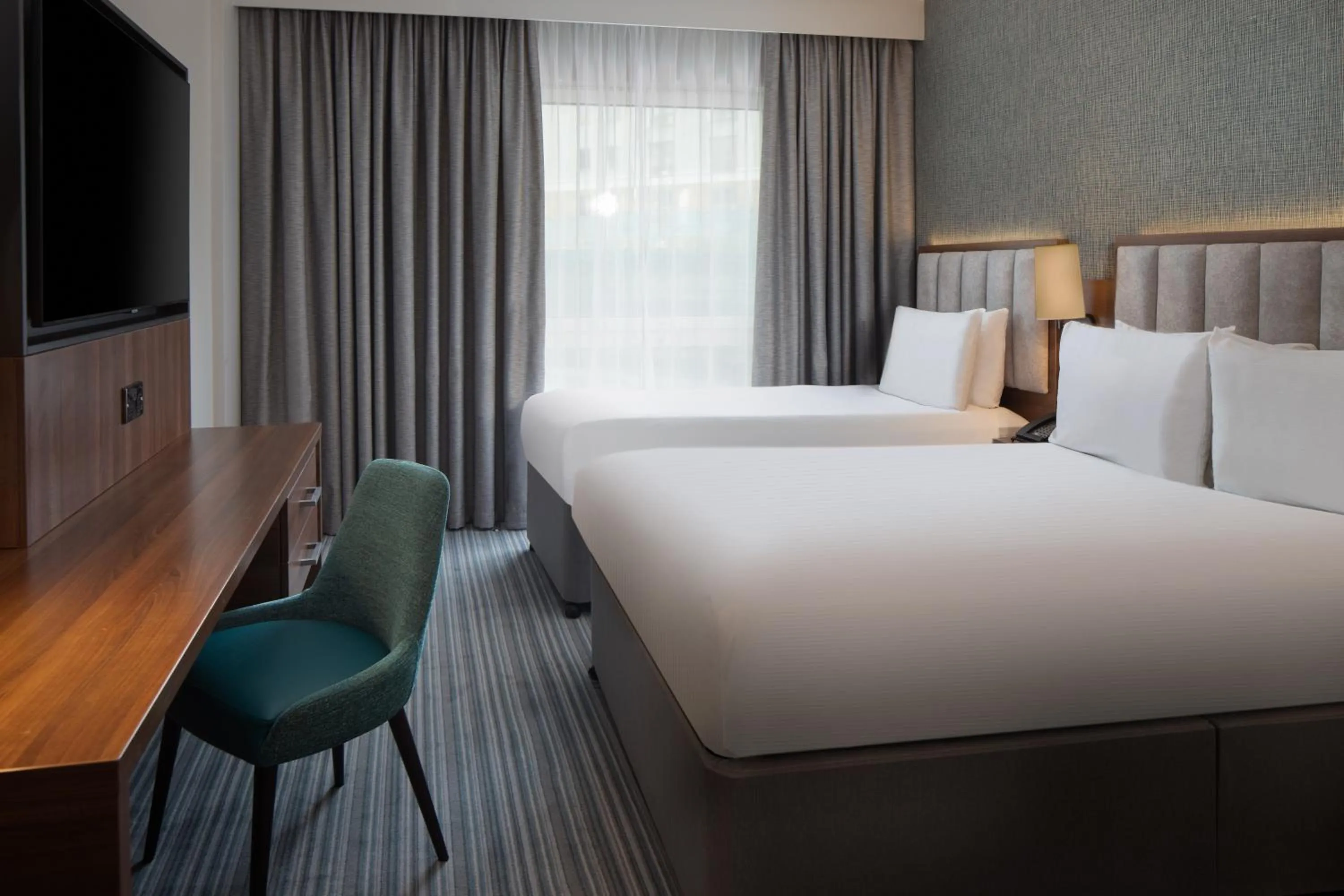 Bedroom, Bed in DoubleTree by Hilton London Chelsea
