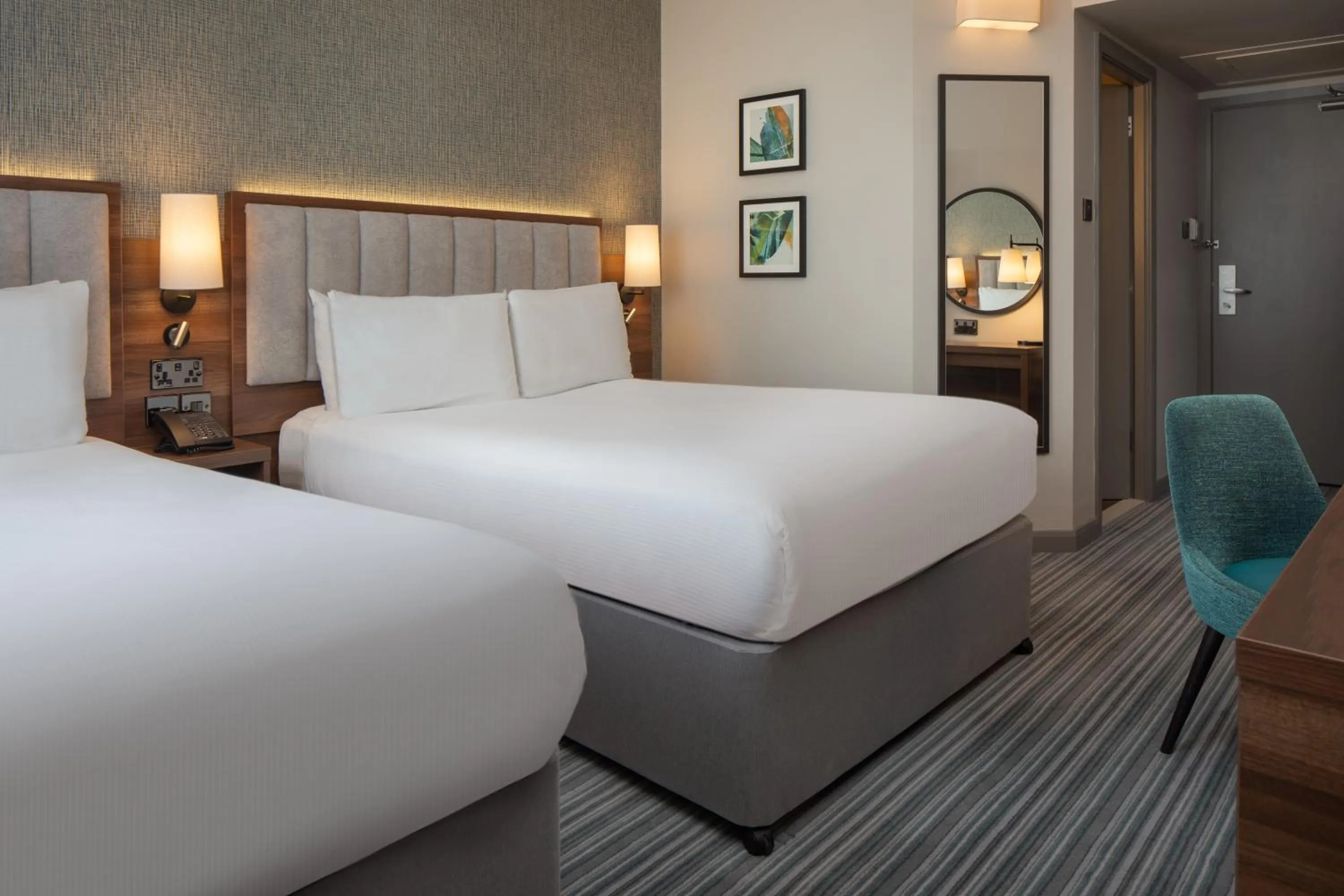 Bedroom, Bed in DoubleTree by Hilton London Chelsea