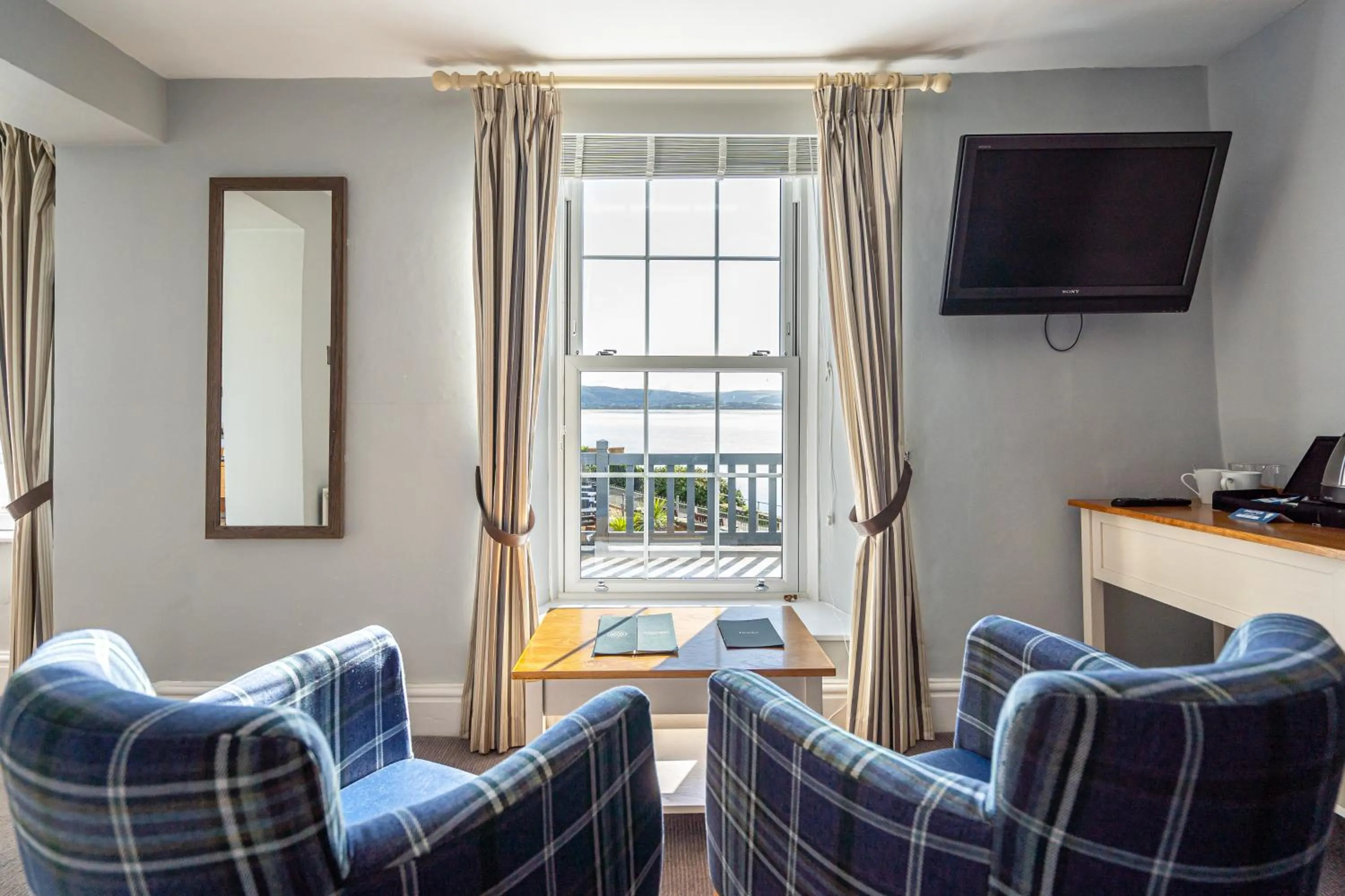 Bedroom in Penhelig Arms