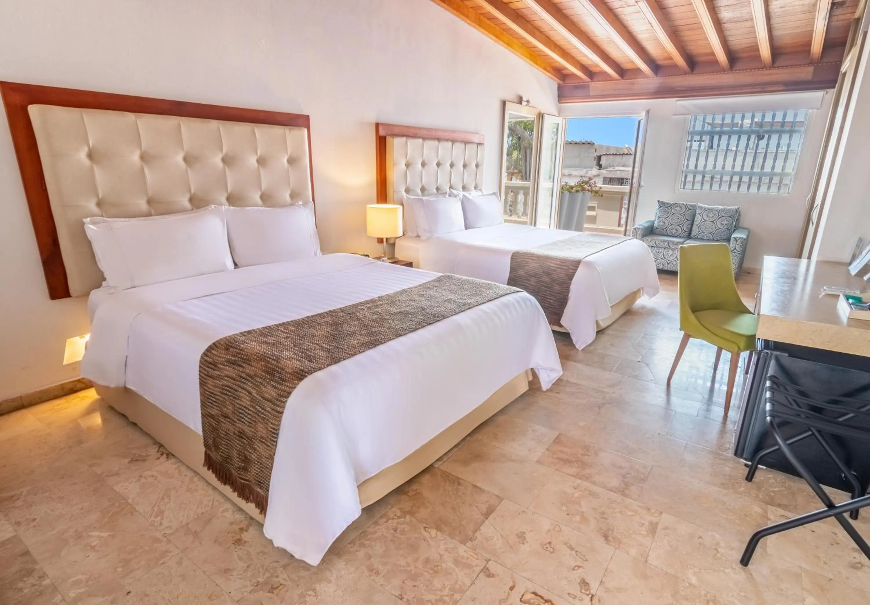 Bed in GHL Collection Armería Real Hotel