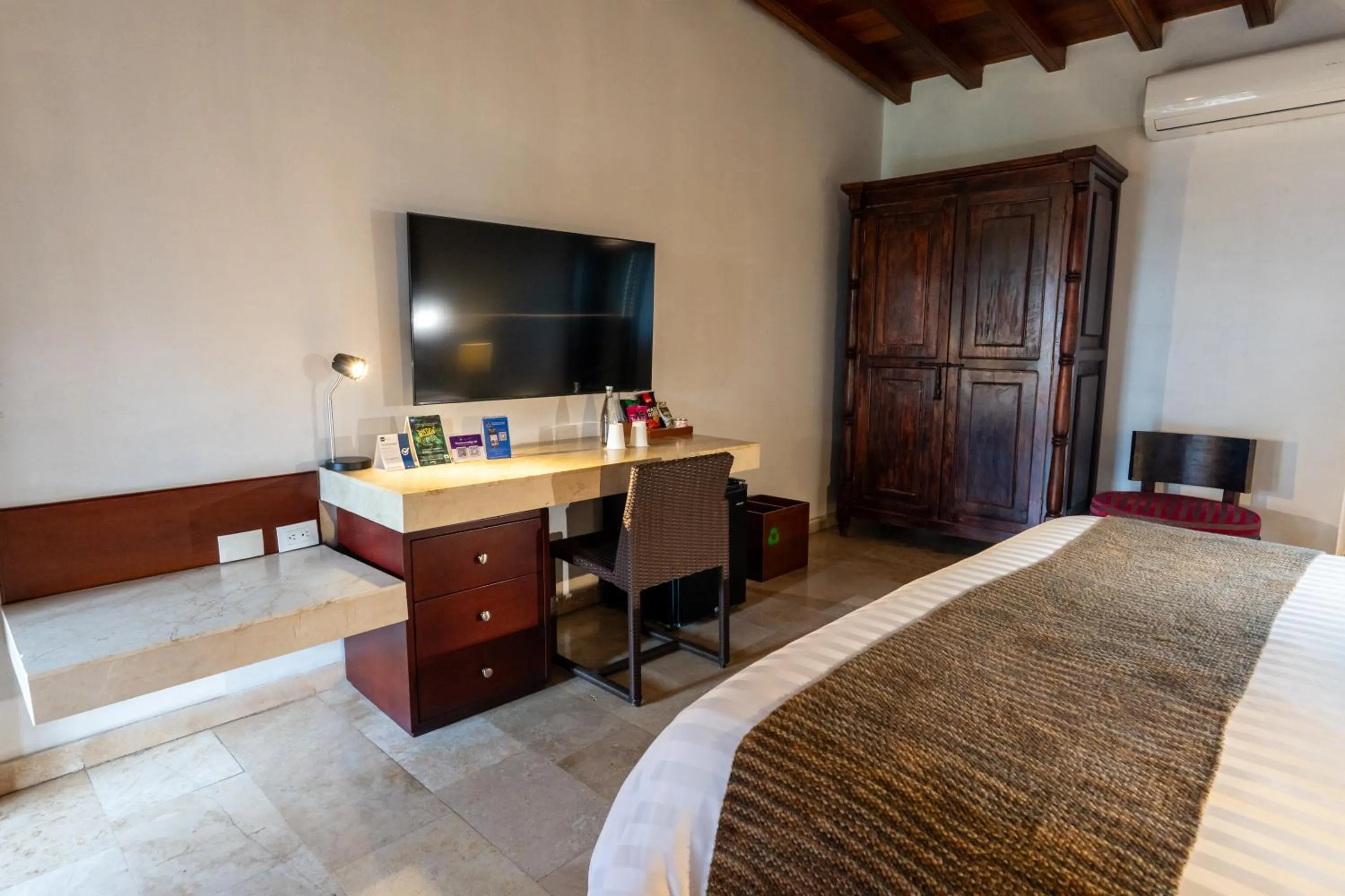 TV and multimedia, Bed in GHL Collection Armería Real Hotel