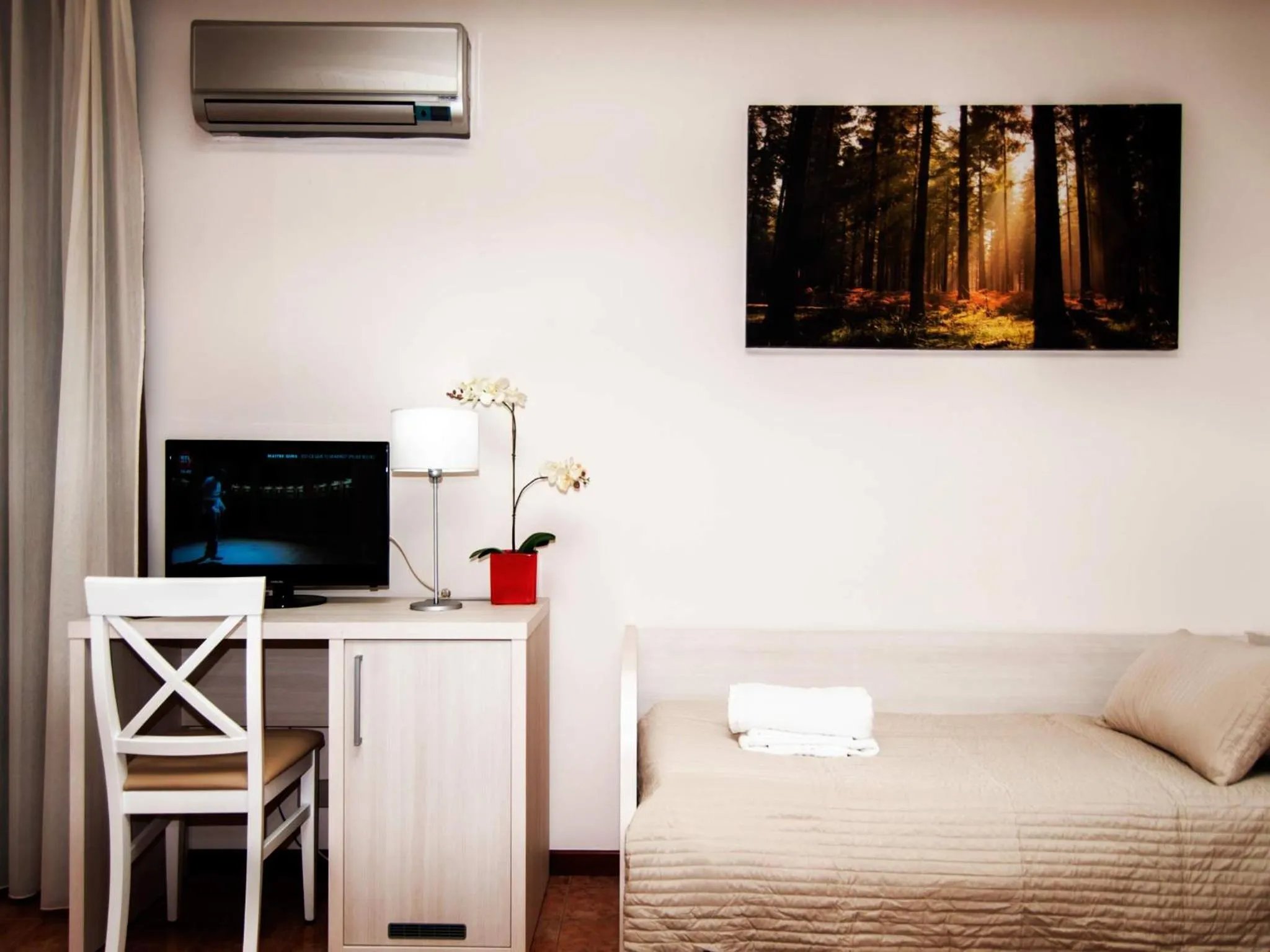 Photo of the whole room in Torre di Renda