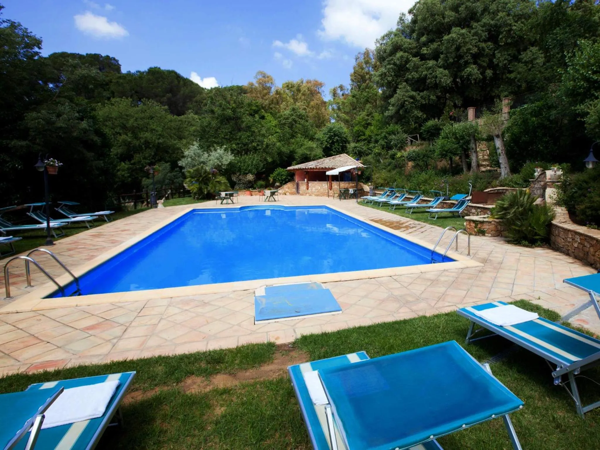 Swimming pool in Torre di Renda
