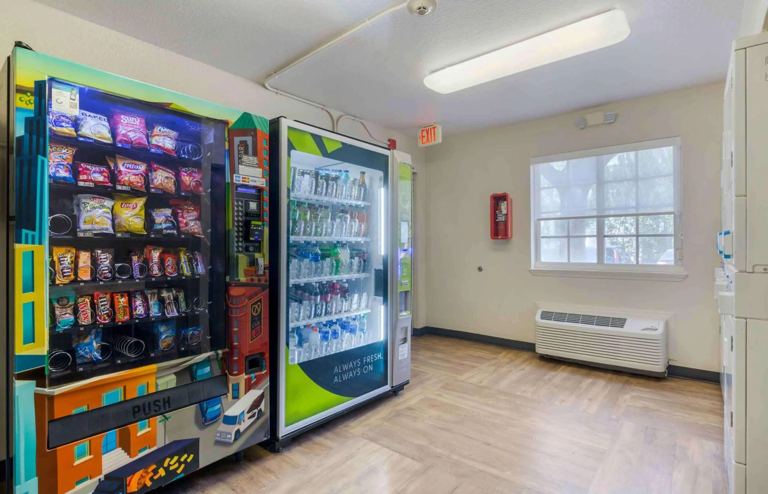 Property building in Extended Stay America Suites - Miami - Airport - Doral