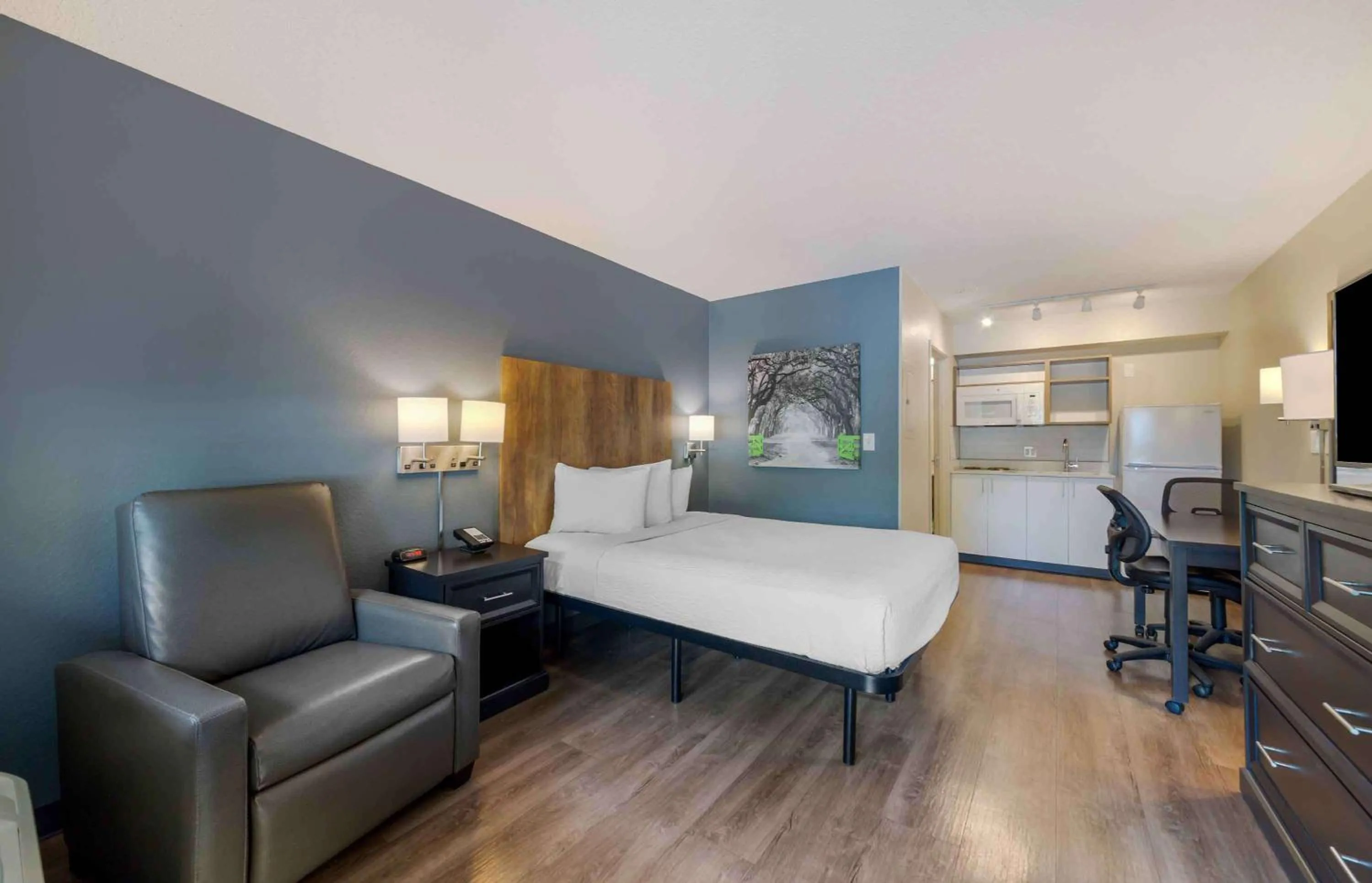 Bedroom, Bed in Extended Stay America Suites - Miami - Airport - Doral