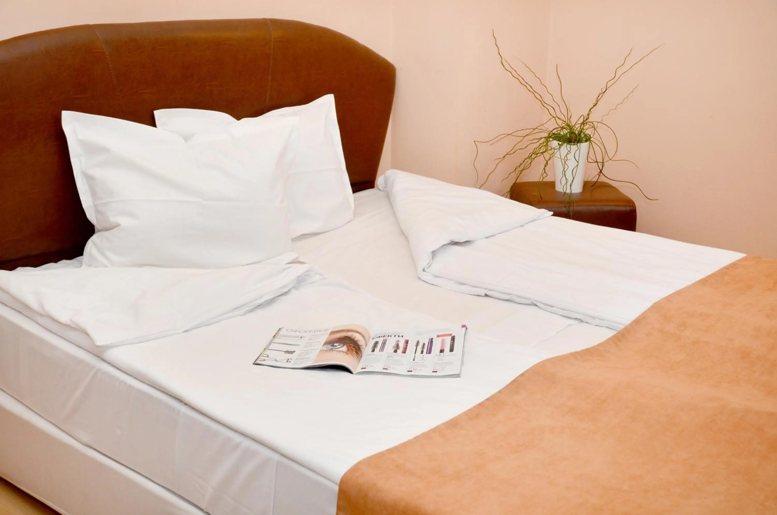 Bedroom, Bed in Hotel Sorbona