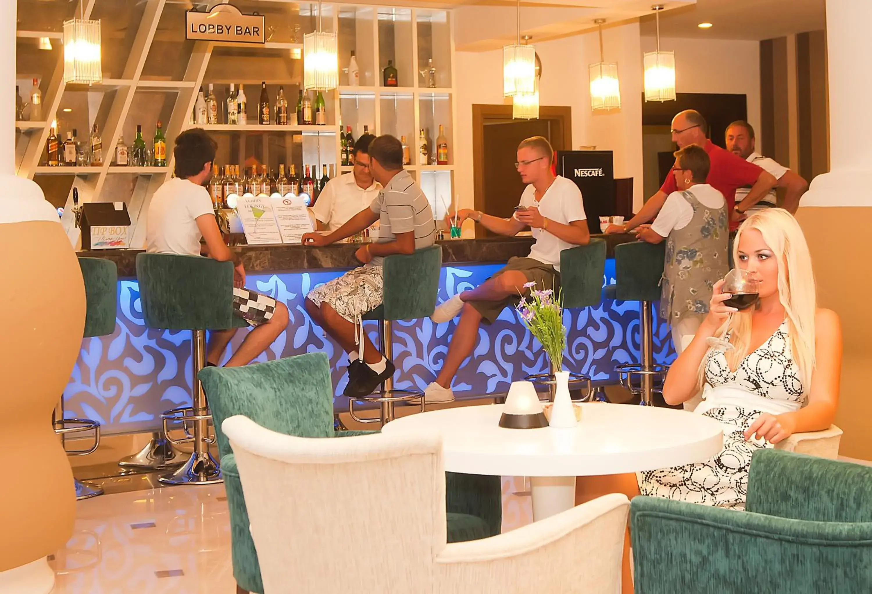 Lounge or bar in Side Prenses Resort Hotel & Spa Lounge or bar in Side Prenses Resort Hotel & Spa