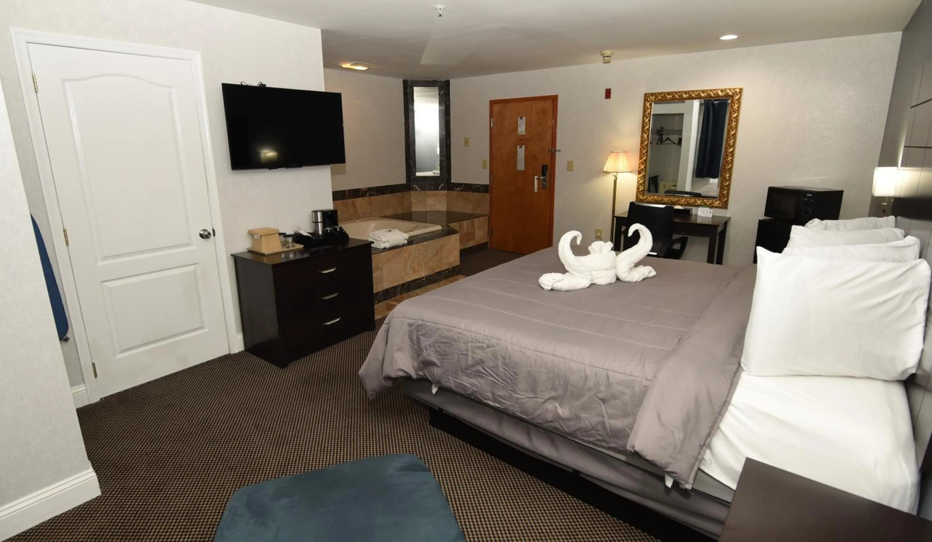 Photo of the whole room, Bed in FairBridge Hotel Atlantic City