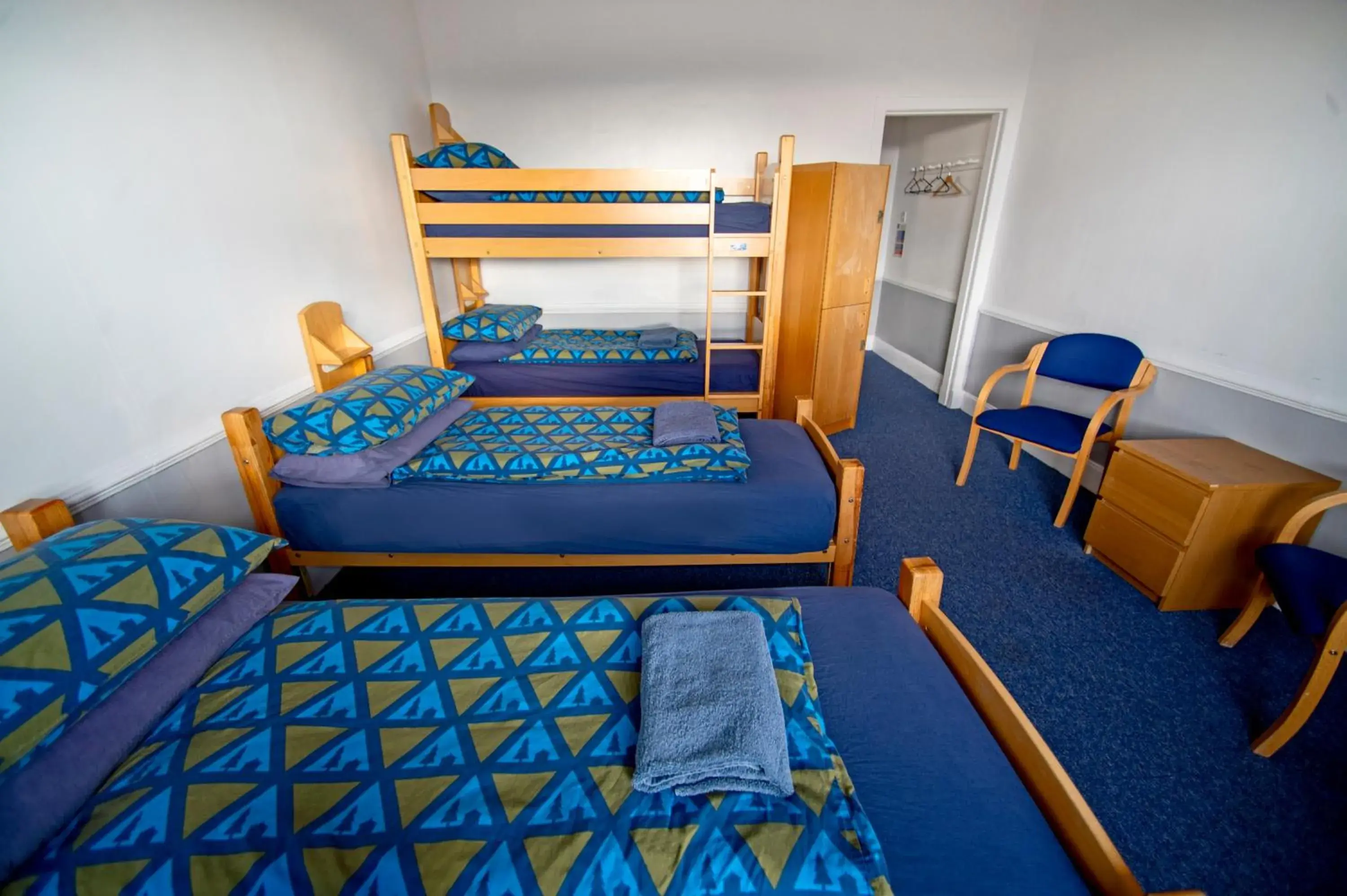 Bed in Female Dormitory Room in Glasgow Youth Hostel Bed in Female Dormitory Room in Glasgow Youth Hostel