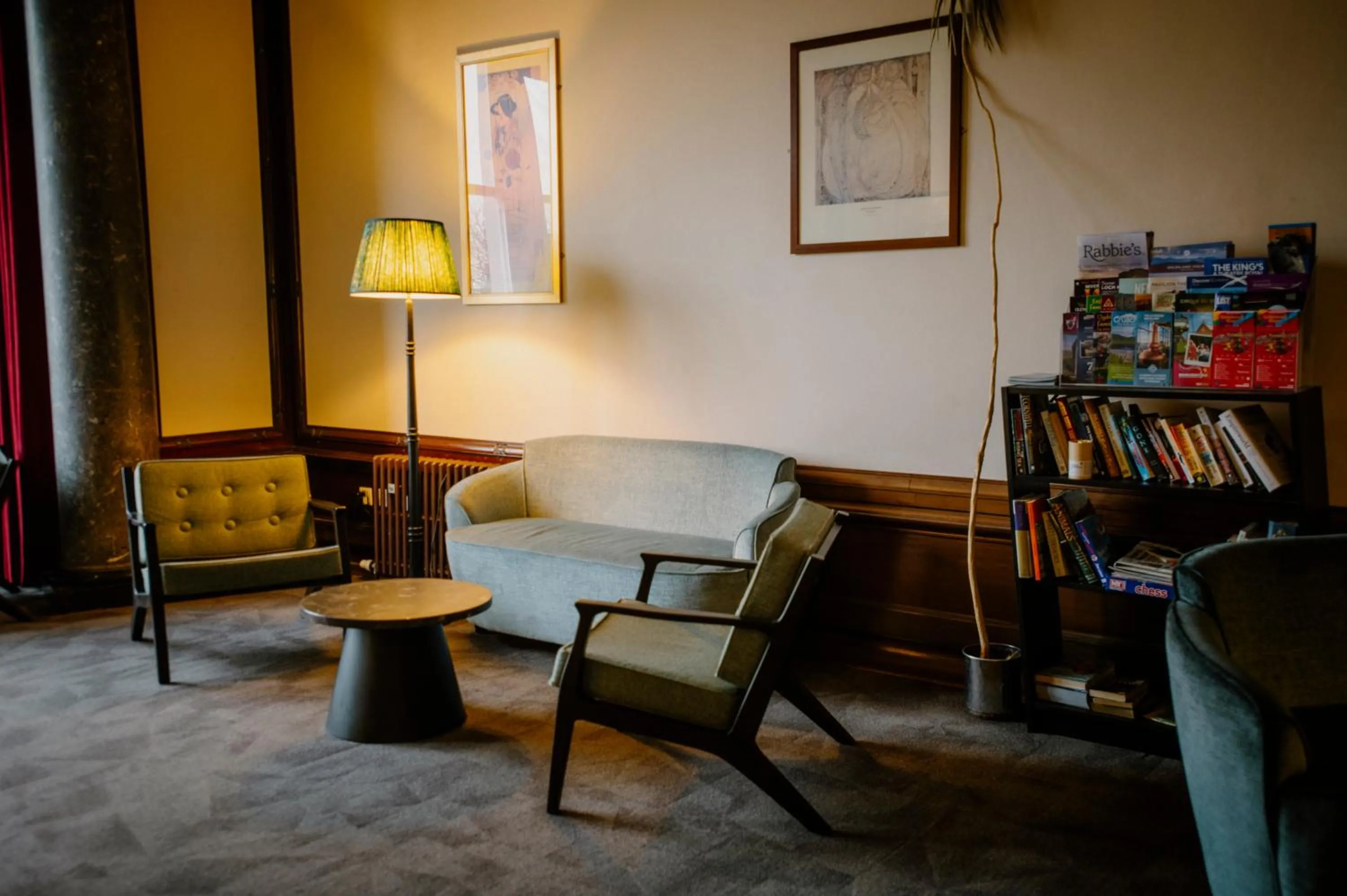 Living room in Glasgow Youth Hostel