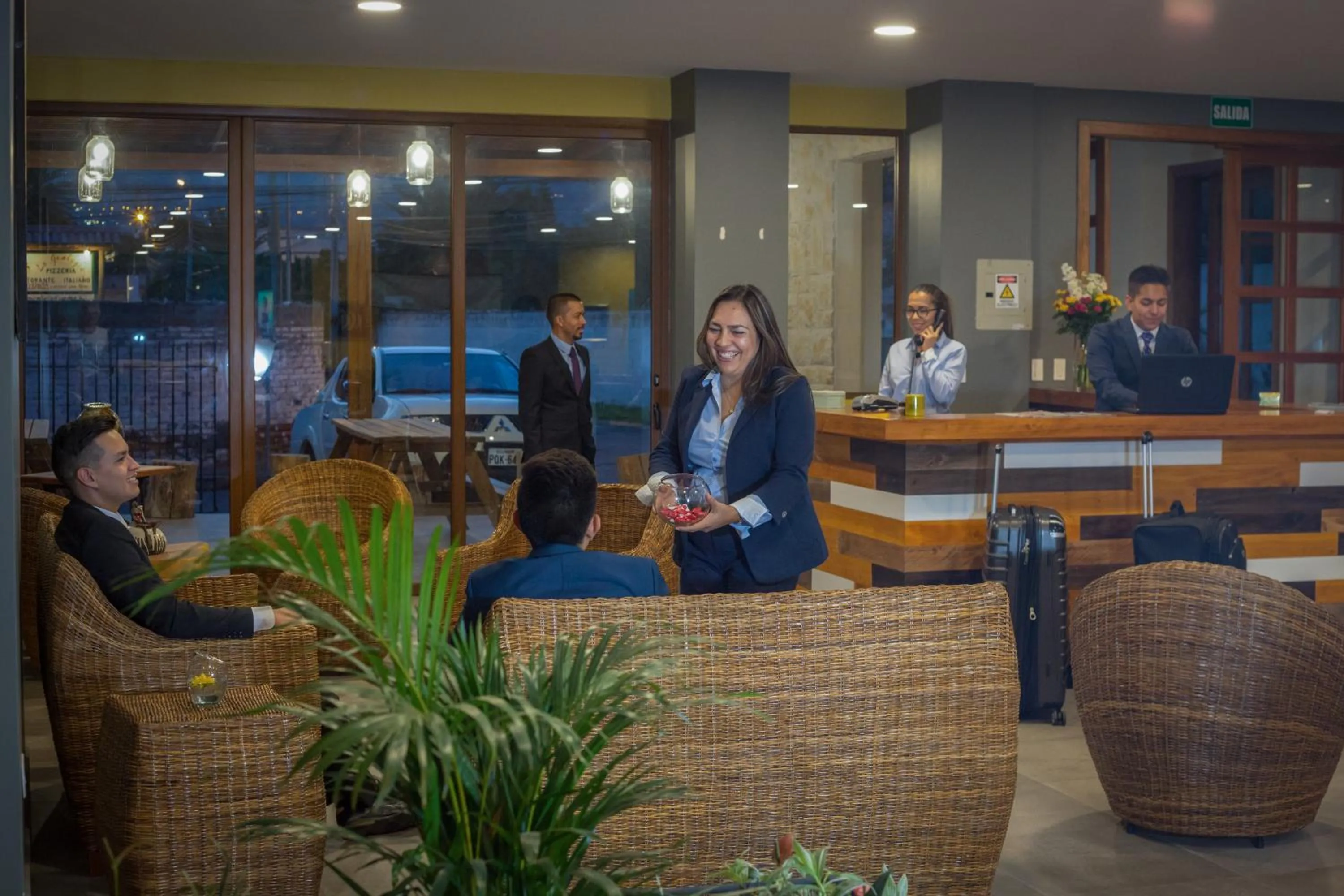 Communal lounge/ TV room in Ilalo Garden Hotel & Restaurant