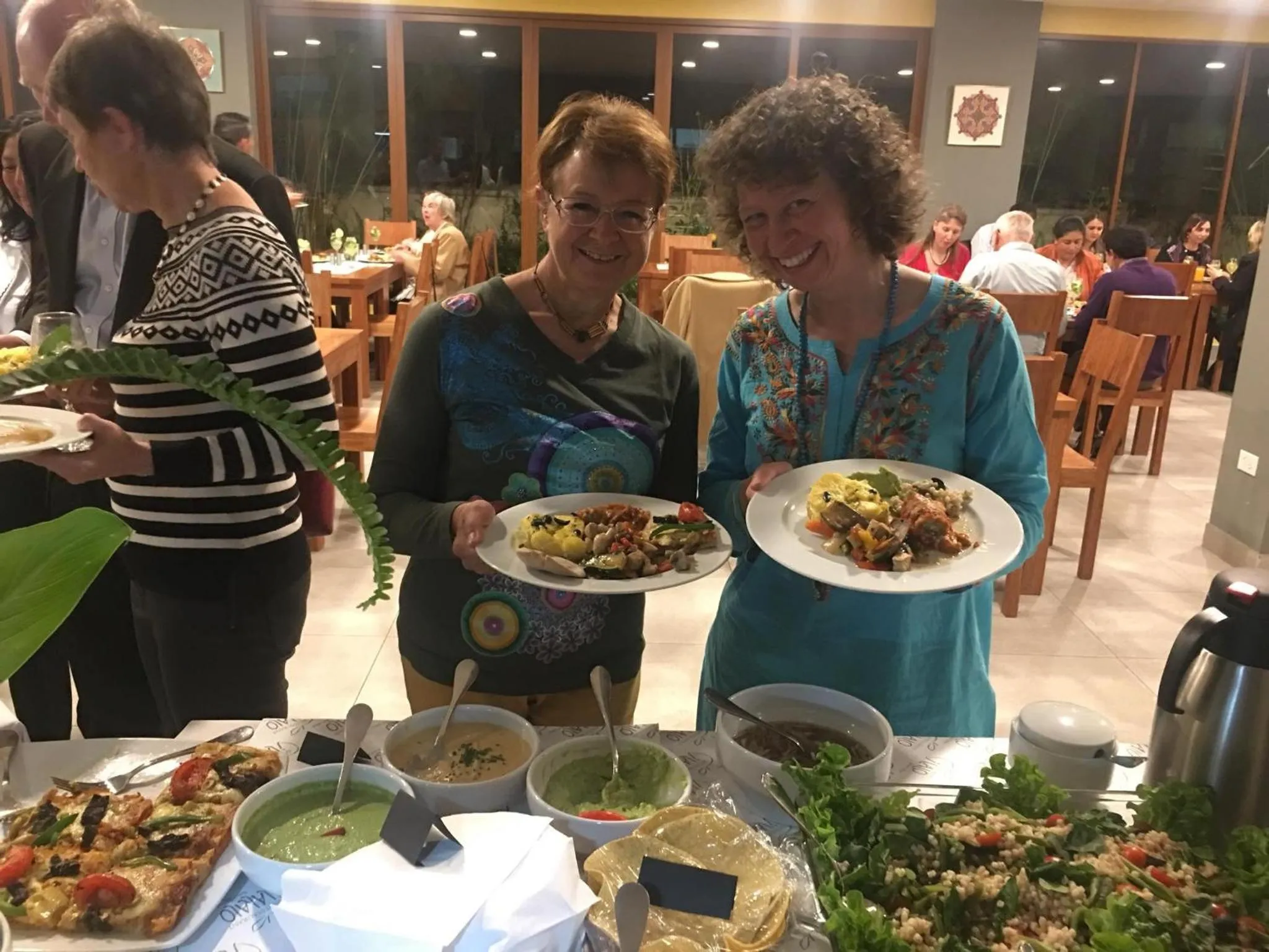 Restaurant/places to eat in Ilalo Garden Hotel & Restaurant