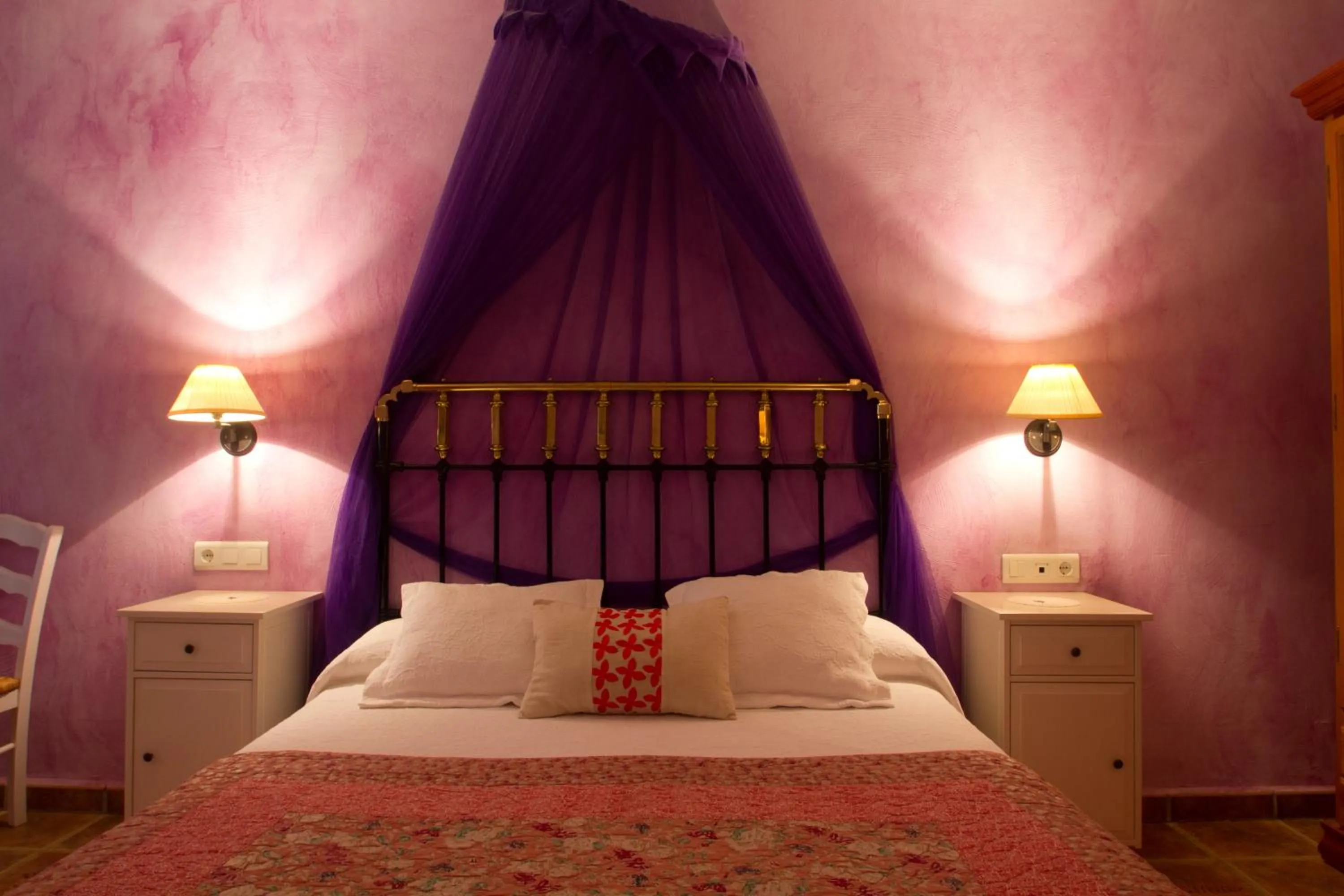 Bed in Sierra Quilama -TOP 3 en Alojamientos-Junto a La ALBERCA