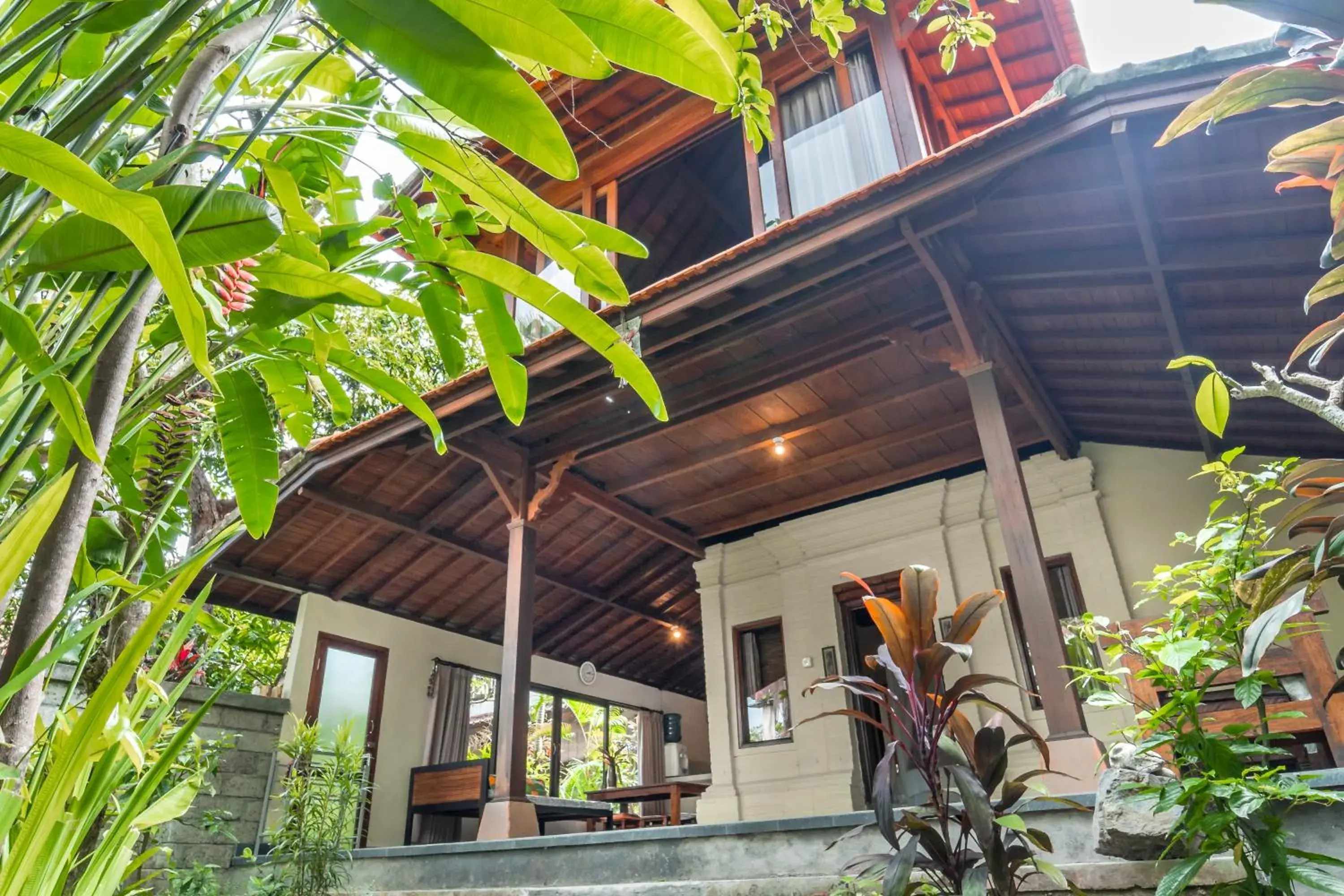 Two-Bedroom Villa in Sari Bamboo Bungalows Two-Bedroom Villa in Sari Bamboo Bungalows