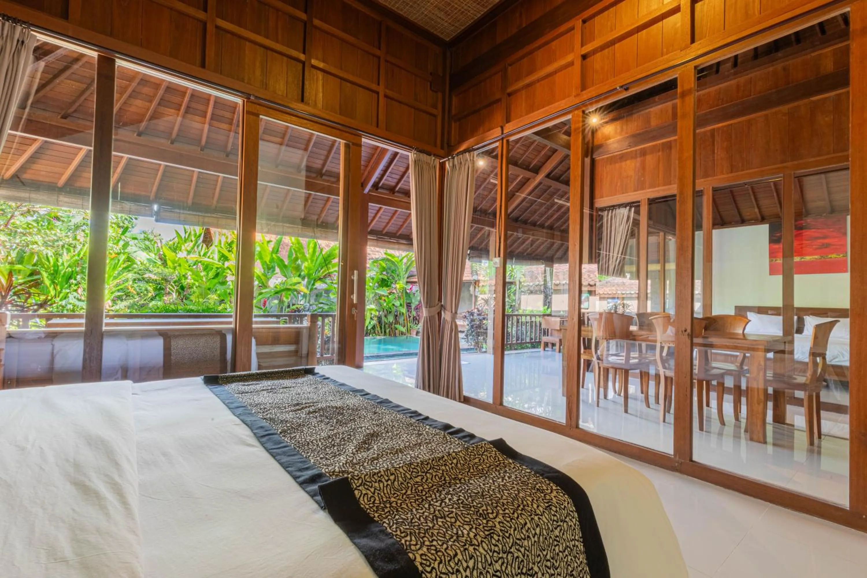 Bed in Sari Bamboo Bungalows