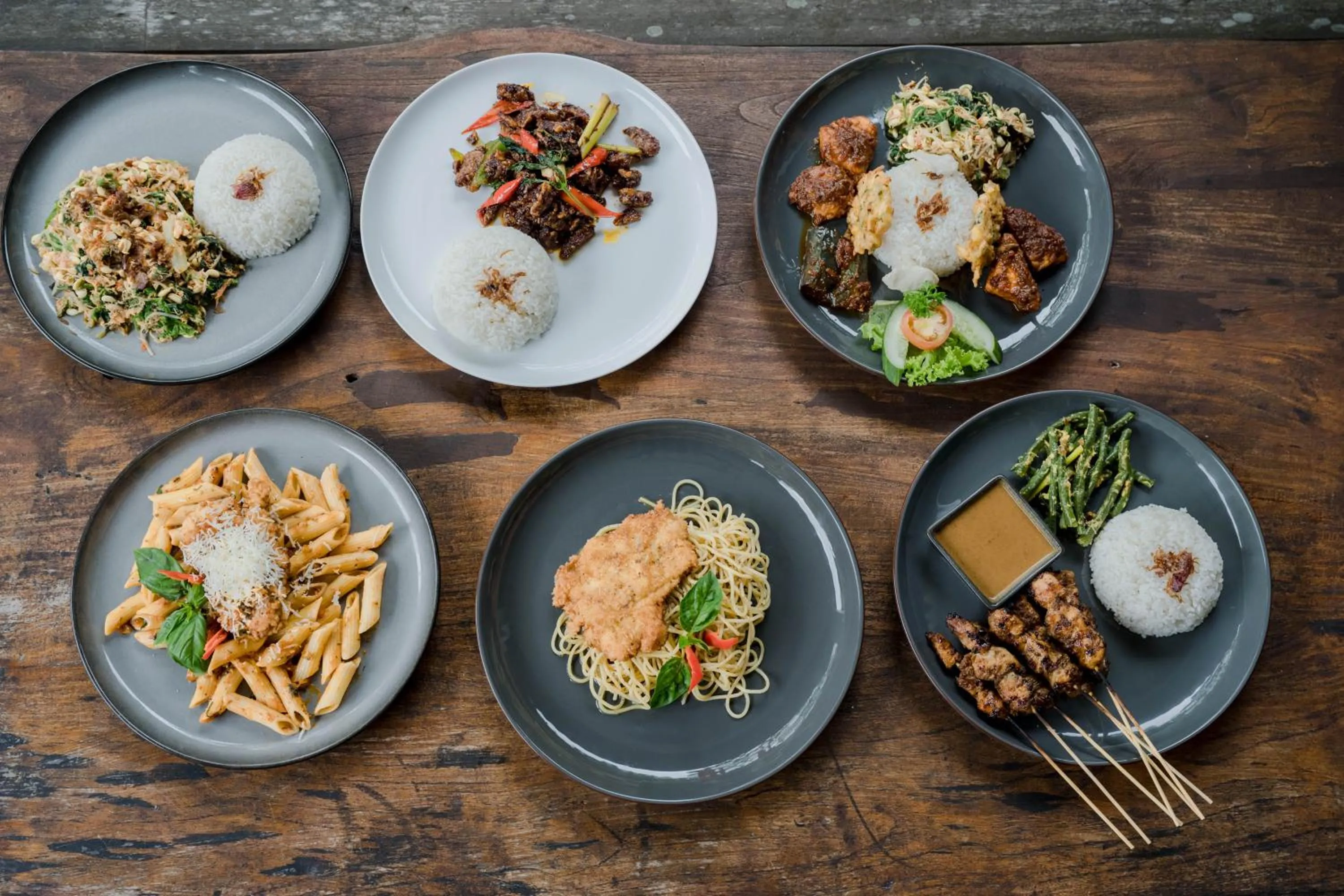 Restaurant/places to eat in Sari Bamboo Bungalows