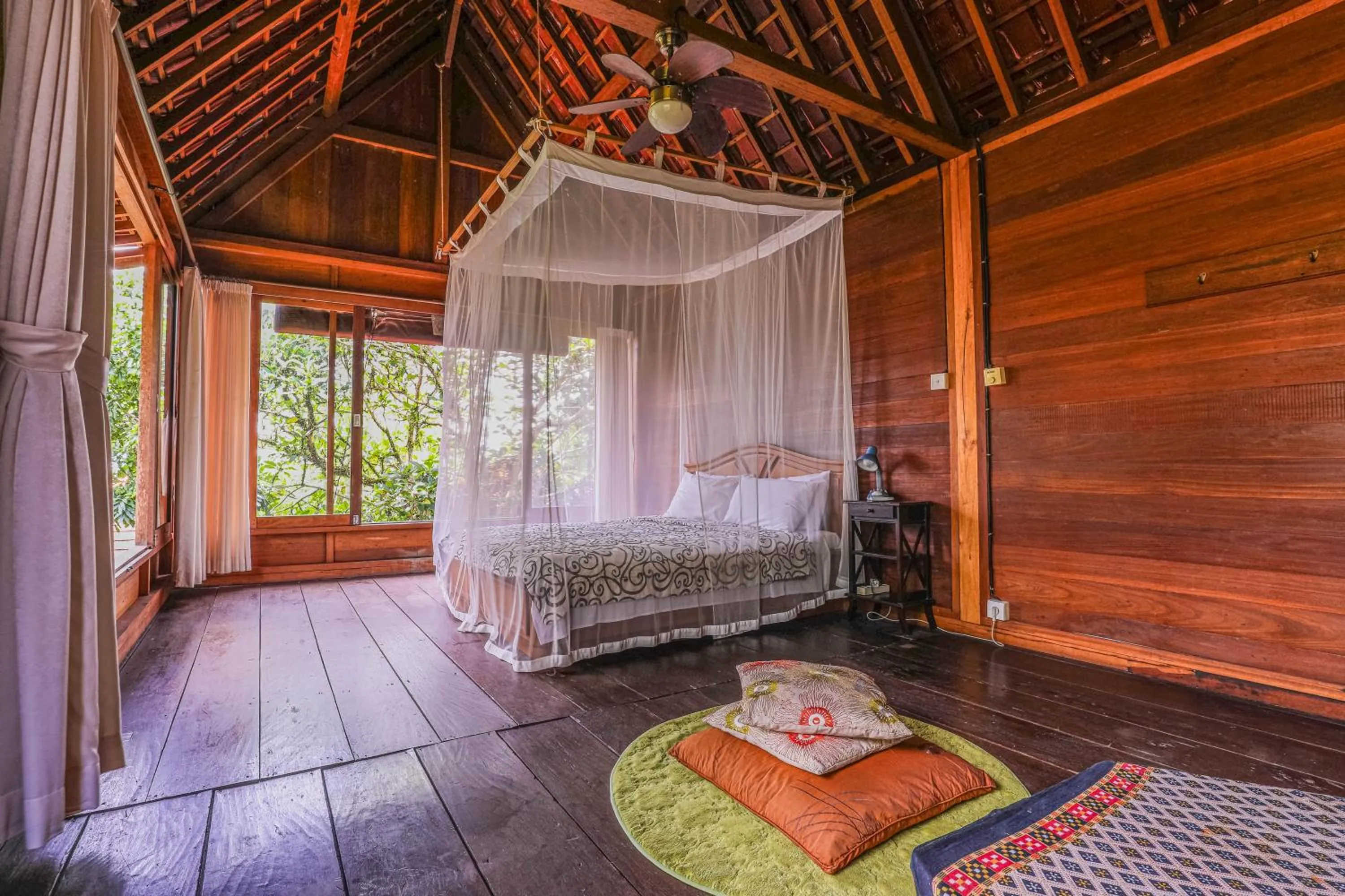 Bedroom, Bed in Sari Bamboo Bungalows