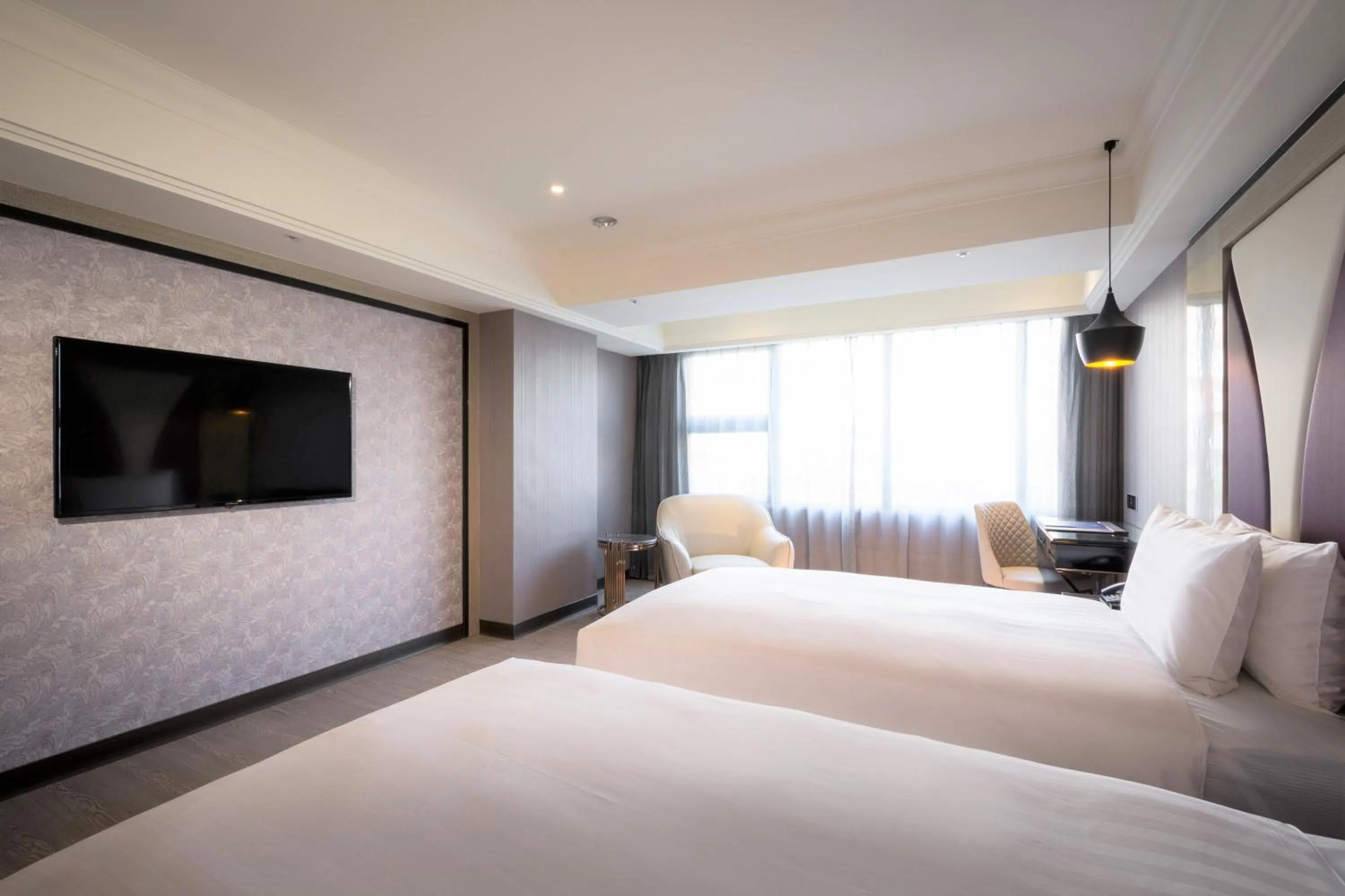 Photo of the whole room, Bed in Sun Hao Hotel Taichung