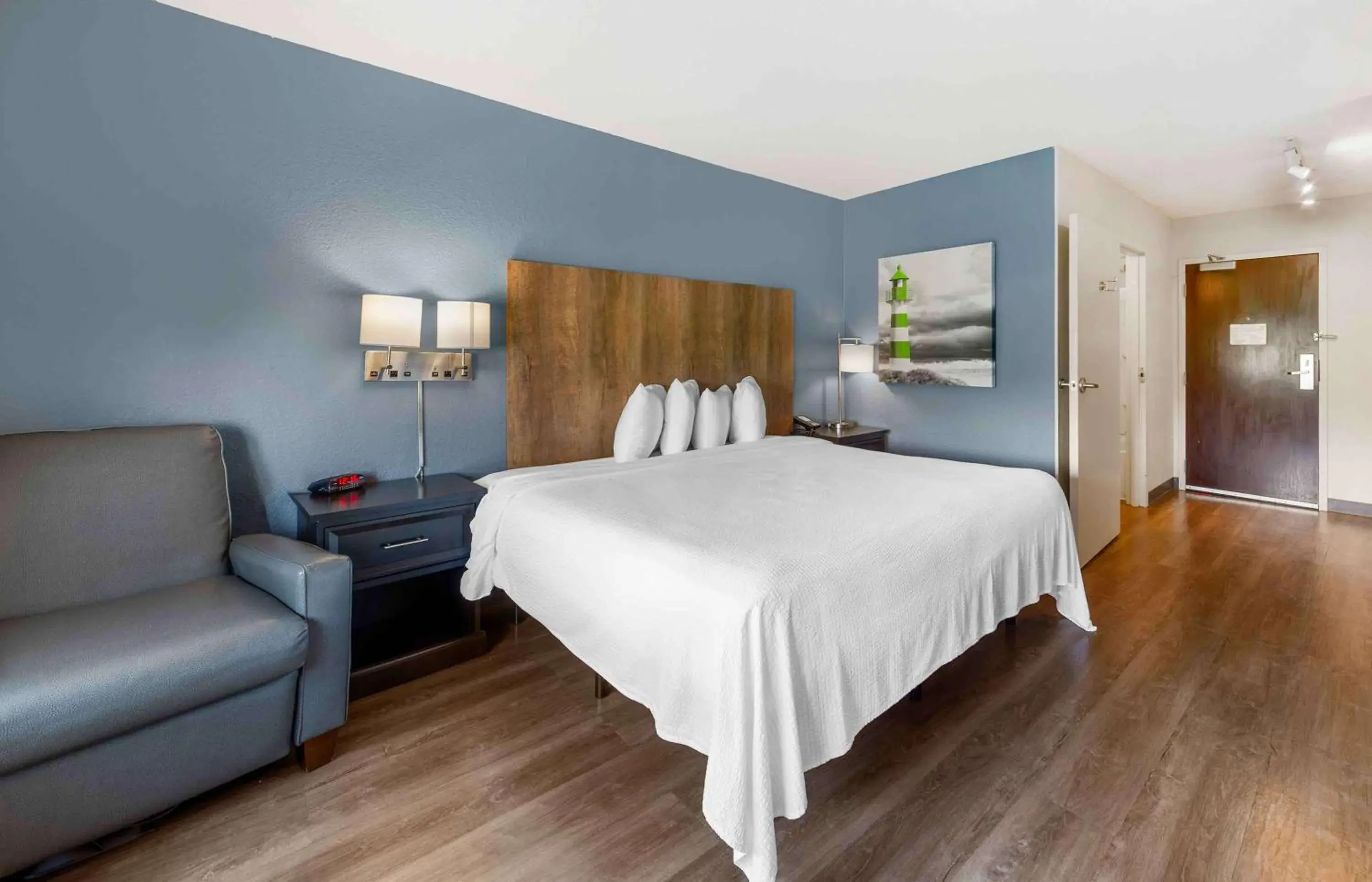 Bedroom, Bed in Extended Stay America Premier Suites - Fort Lauderdale - Convention Center - Cruise Port Bedroom, Bed in Extended Stay America Premier Suites - Fort Lauderdale - Convention Center - Cruise Port