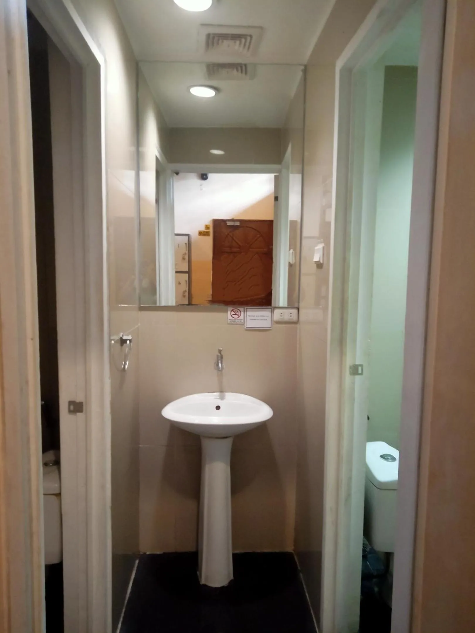 Shower in Cebu Pungko-pungko Hostel