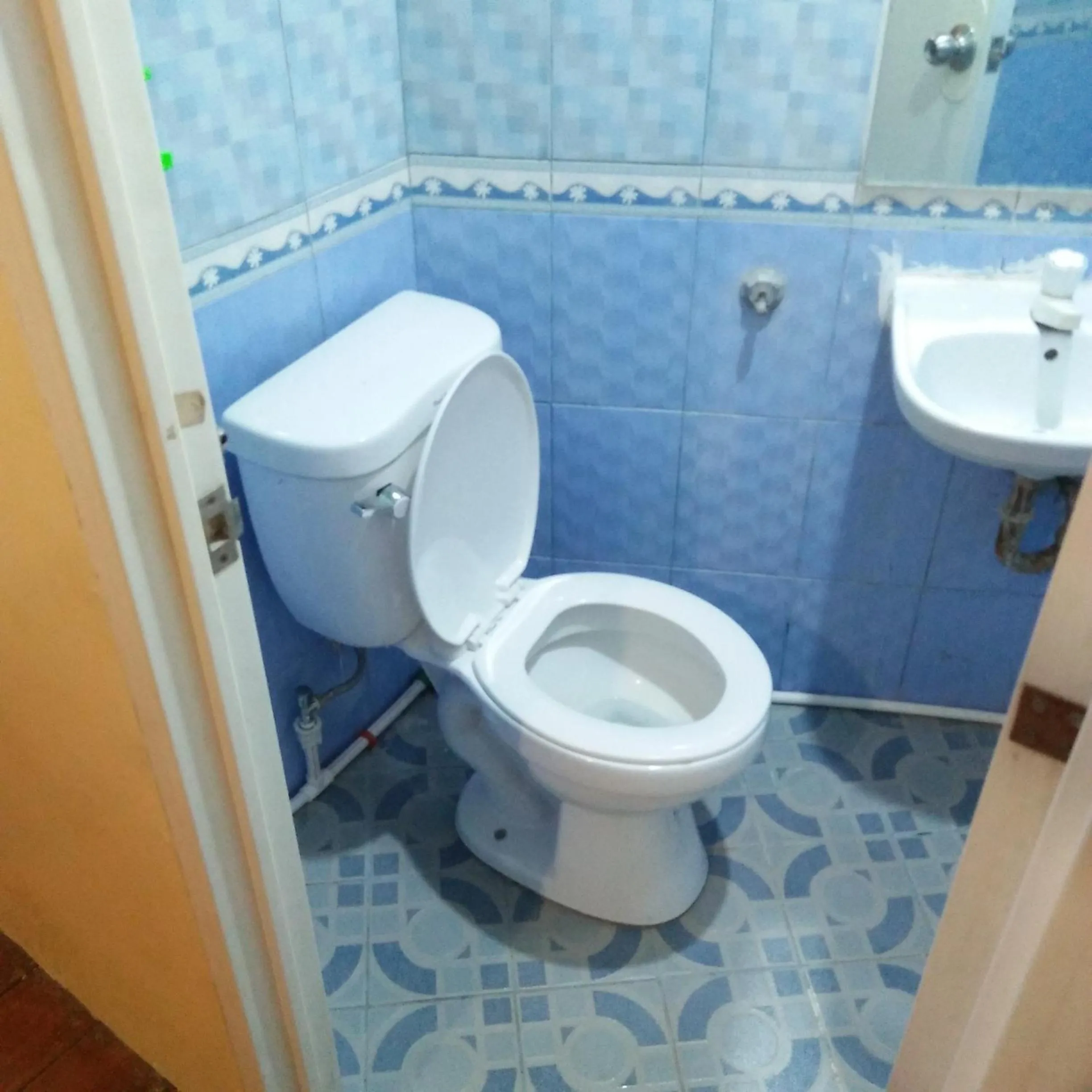 Toilet in Cebu Pungko-pungko Hostel
