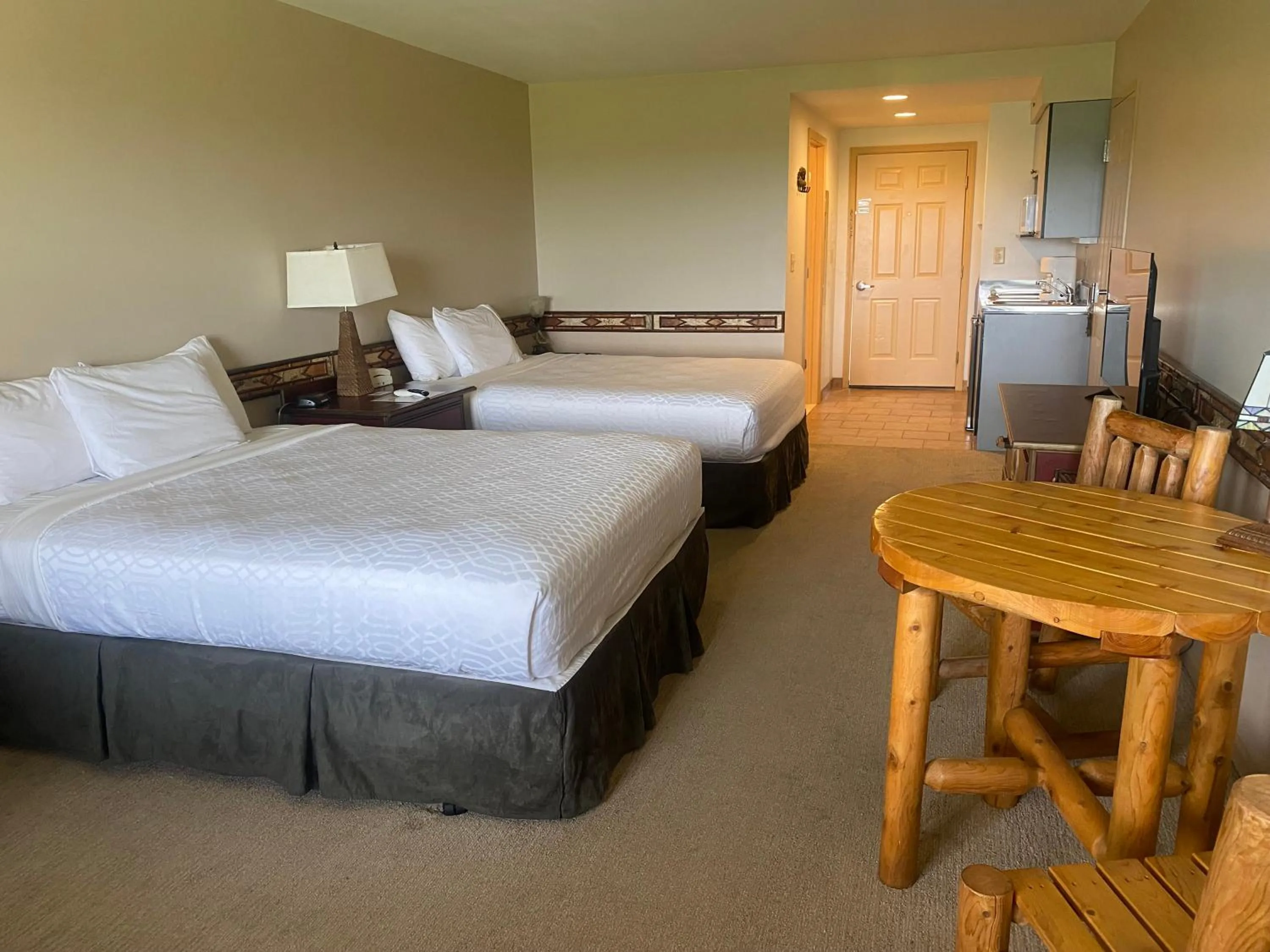 Bedroom, Bed in August Lodge Cooperstown