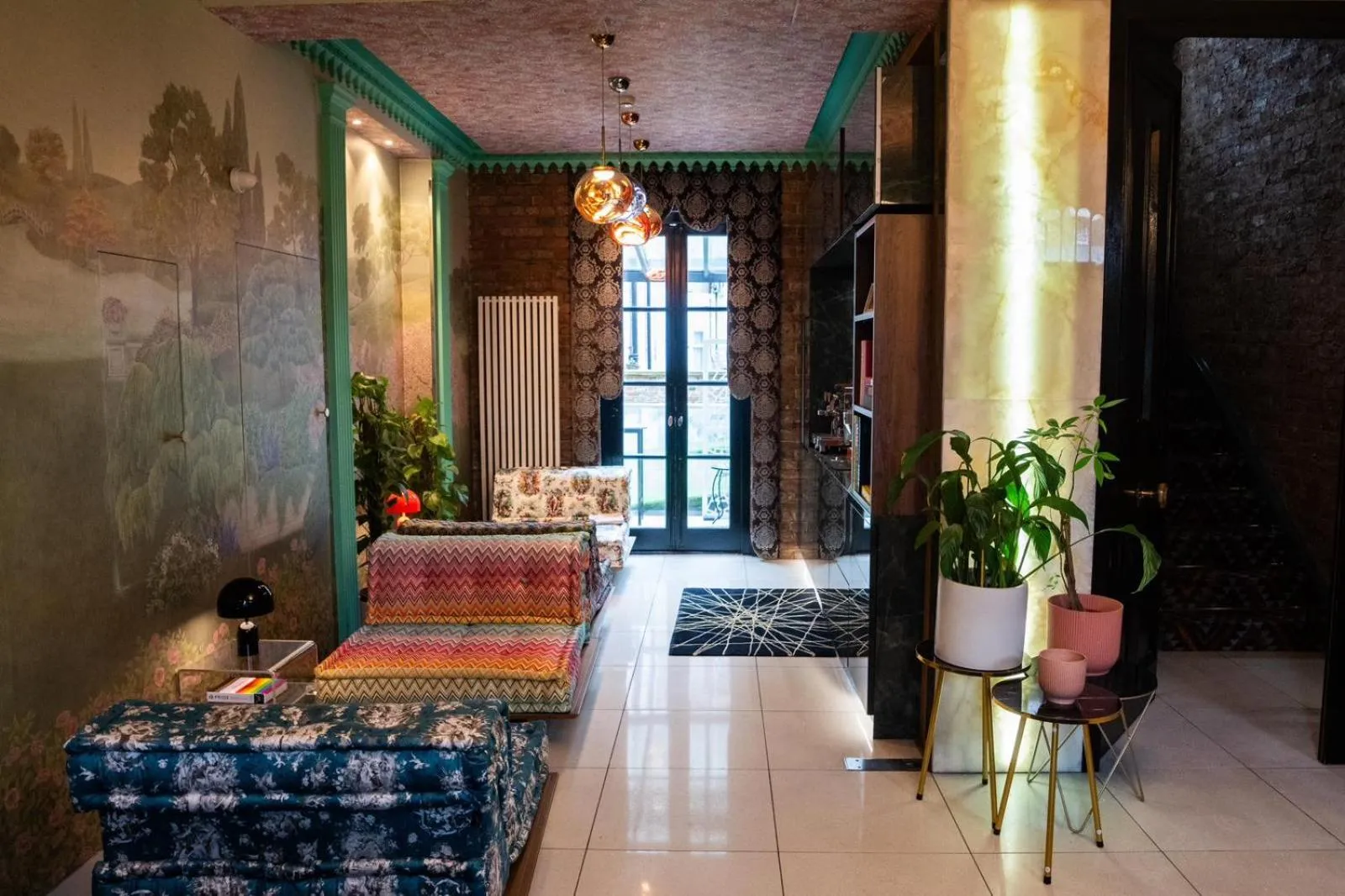 Living room, Bed in The Melville Hotel by Rokxy- Kings Cross